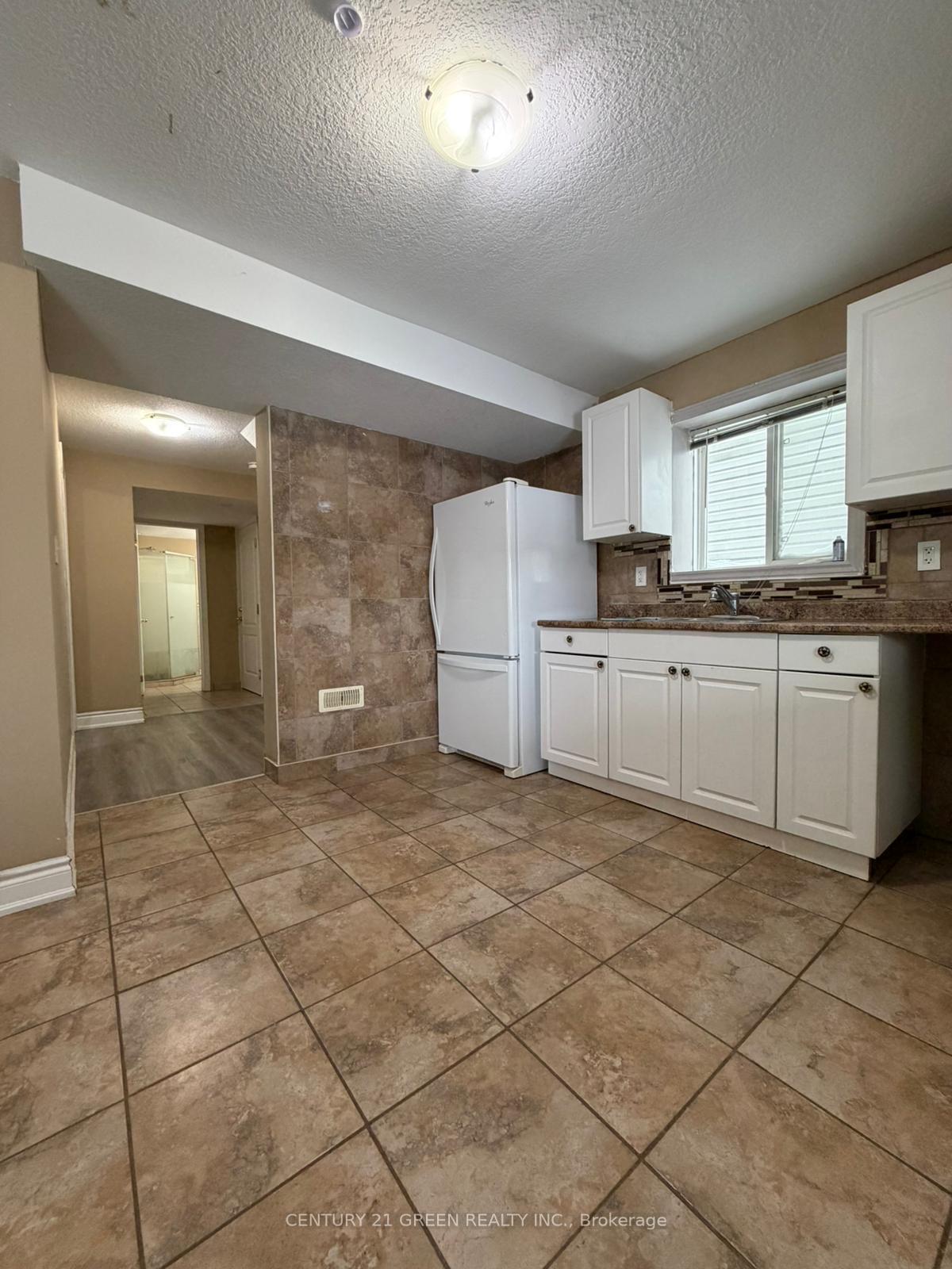 Photo 3 of Unit Lower, 1231 Countrystone Drive, Kitchener — HOMEH