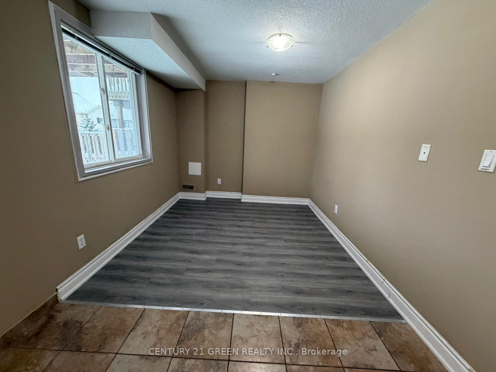 Photo 4 of Unit Lower, 1231 Countrystone Drive, Kitchener — HOMEH
