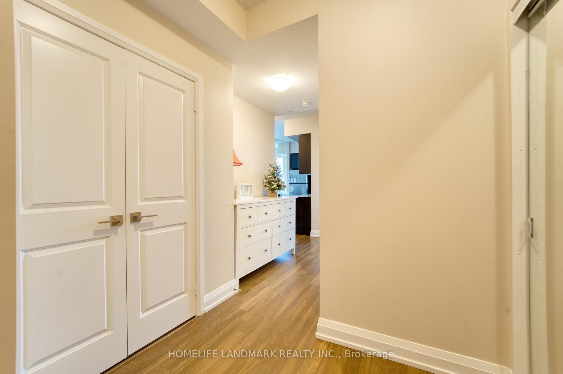 Photo 4 of Unit 1201, 7171 Yonge Street, Markham, Thornhill — HOMEH