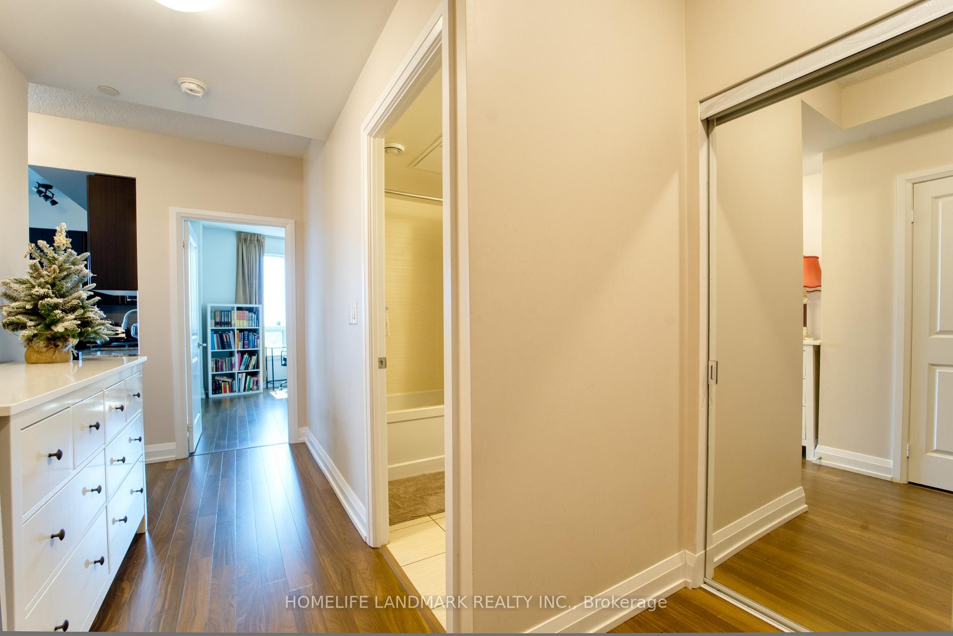 Photo 6 of Unit 1201, 7171 Yonge Street, Markham, Thornhill — HOMEH