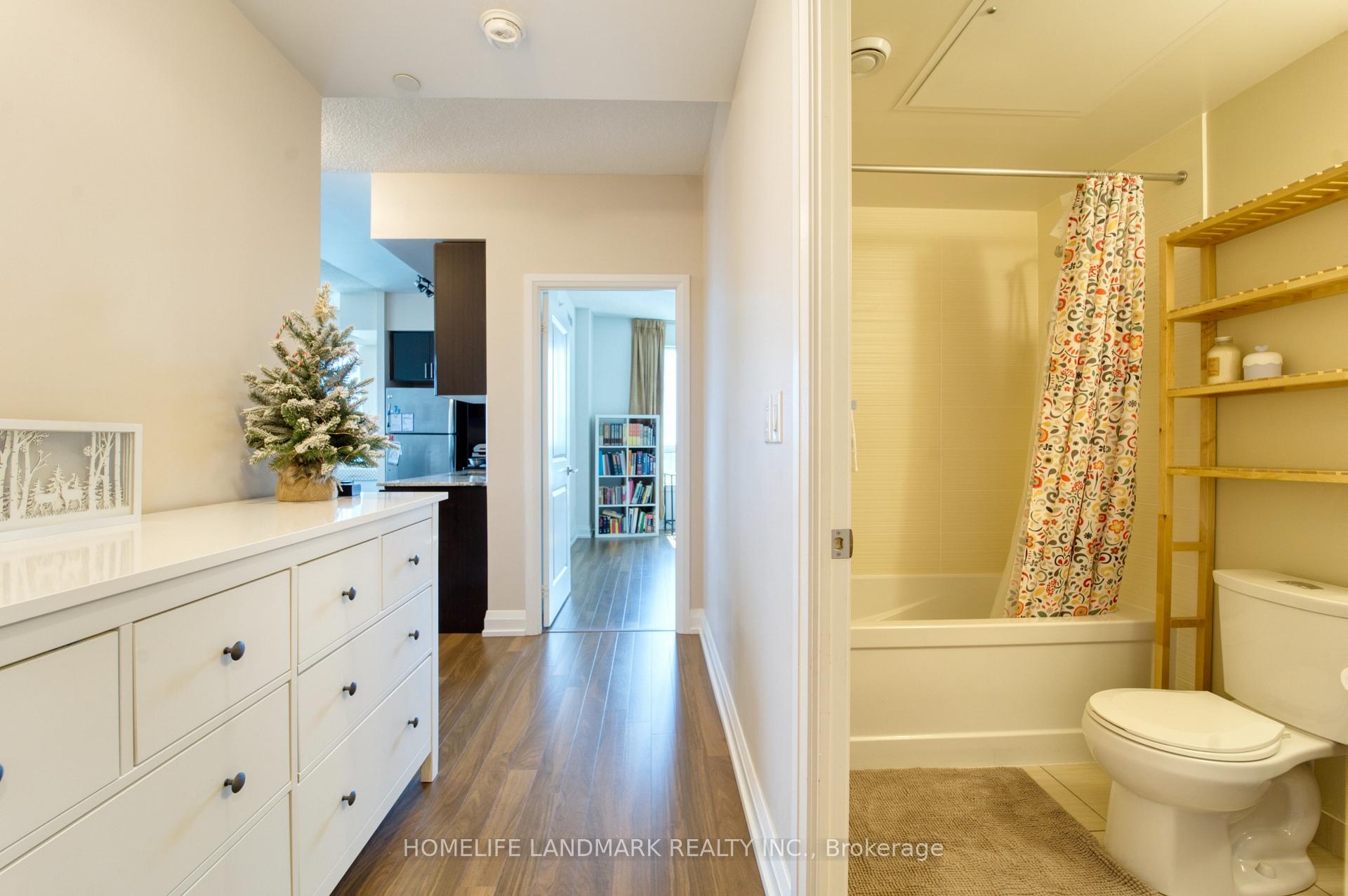 Photo 3 of Unit 1201, 7171 Yonge Street, Markham, Thornhill — HOMEH