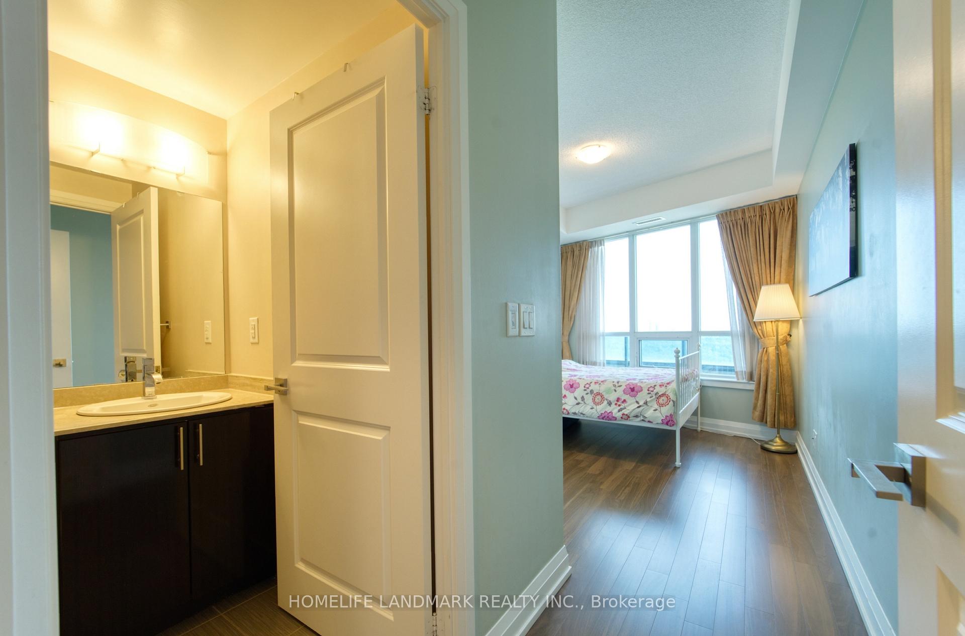 Photo 16 of Unit 1201, 7171 Yonge Street, Markham, Thornhill — HOMEH