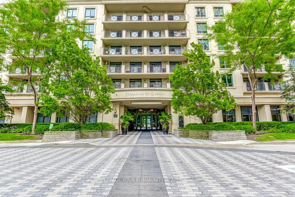 Front of Unit 527, 650 Sheppard Avenue E