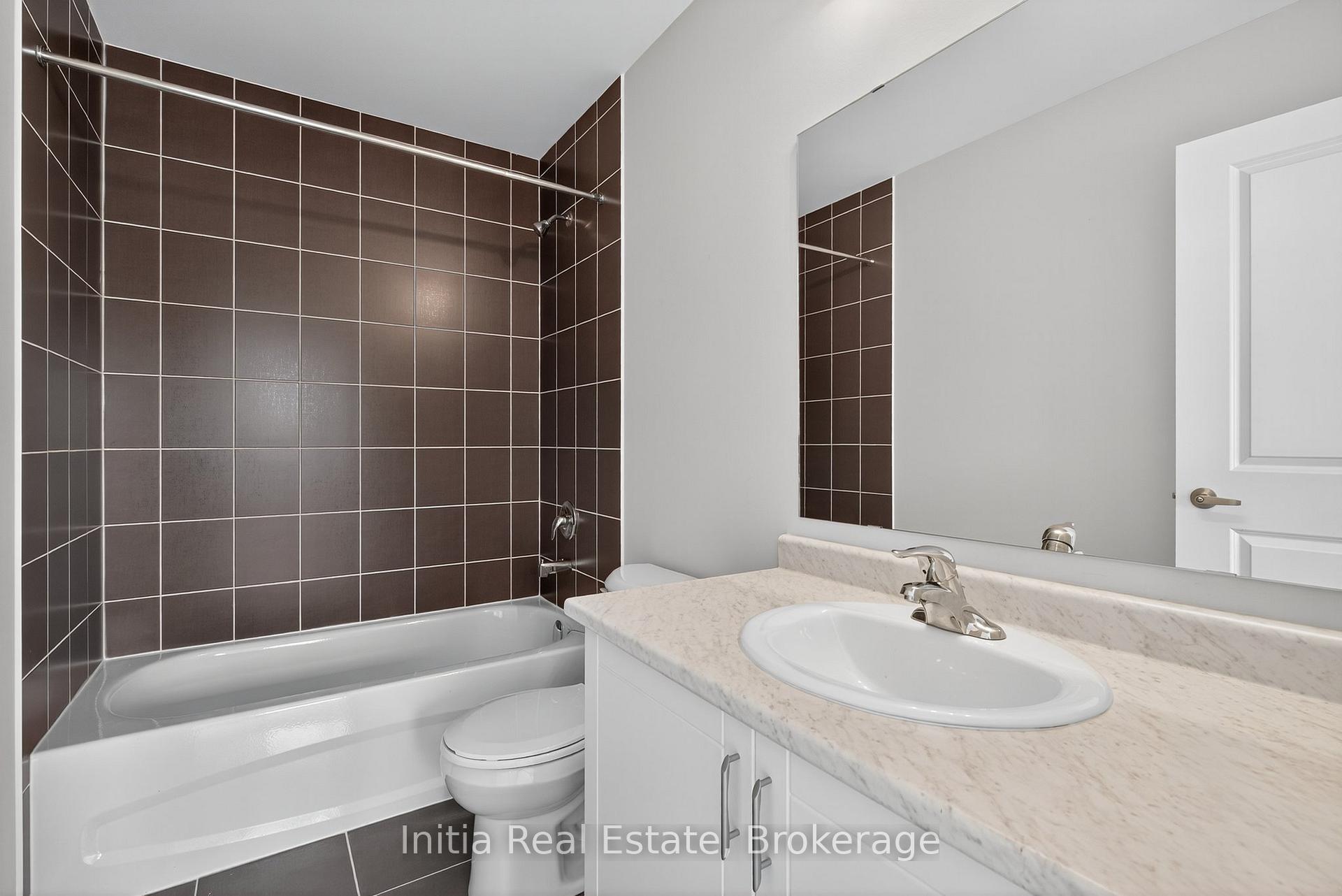 Photo 36 of 1474 Davis Loop Circle, Innisfil, Lefroy — HOMEH
