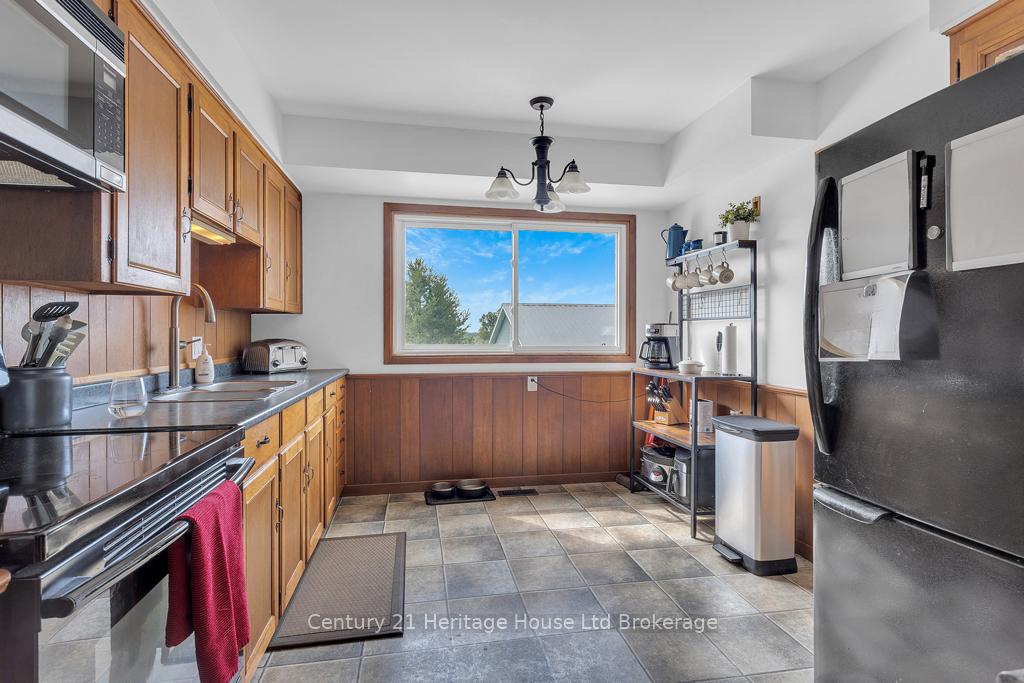 Photo 2 of 686 Goshen Road, Norfolk, Rural Middleton — HOMEH