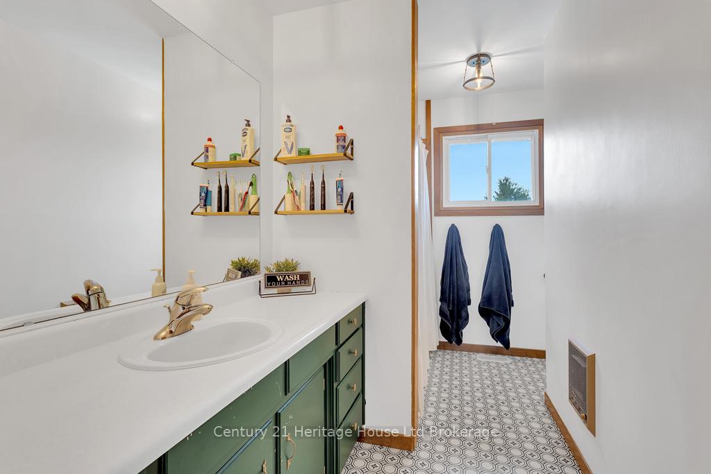 Photo 9 of 686 Goshen Road, Norfolk, Rural Middleton — HOMEH
