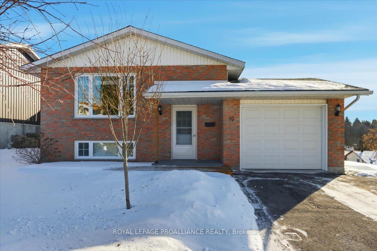 Photo 1 of 19 Fleming Road, Quinte West, Trenton Ward — HOMEH
