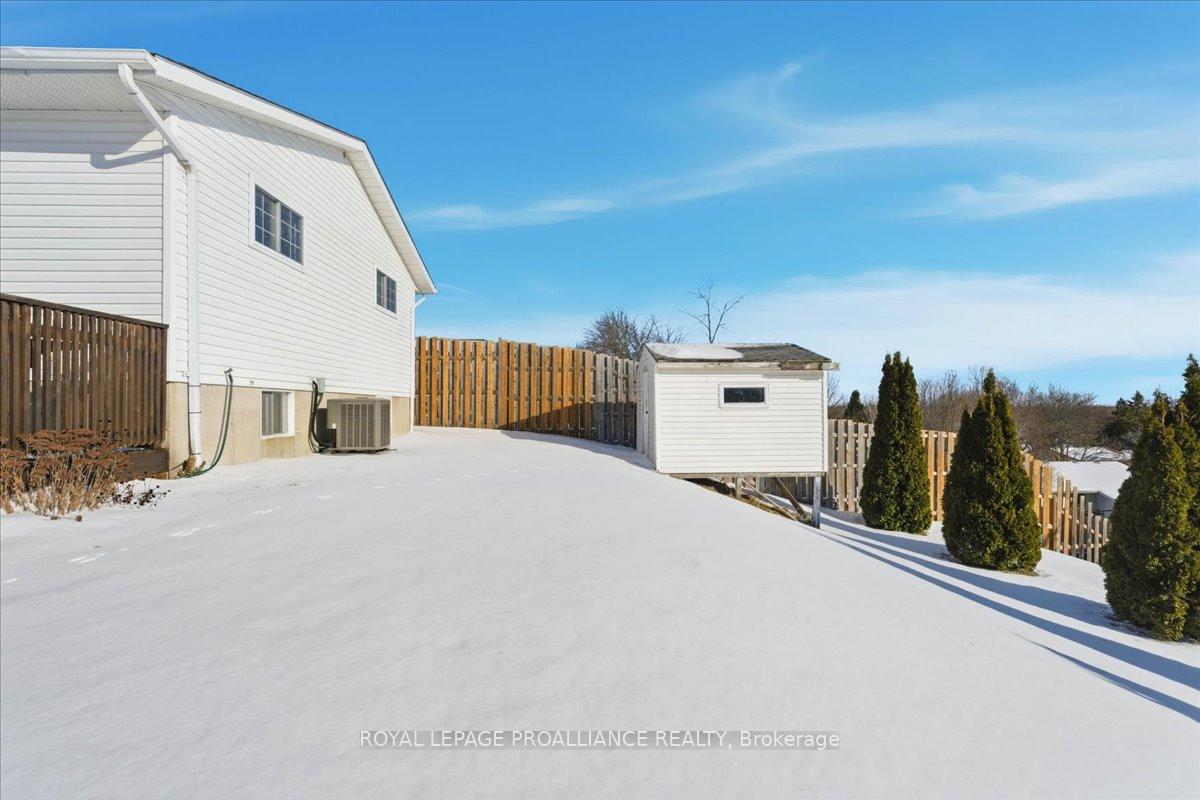 Photo 34 of 19 Fleming Road, Quinte West, Trenton Ward — HOMEH