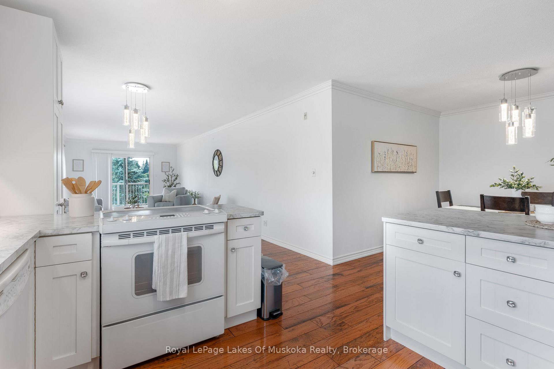 Photo 17 of Unit 308, 24 Ontario Street, Bracebridge, Macaulay — HOMEH