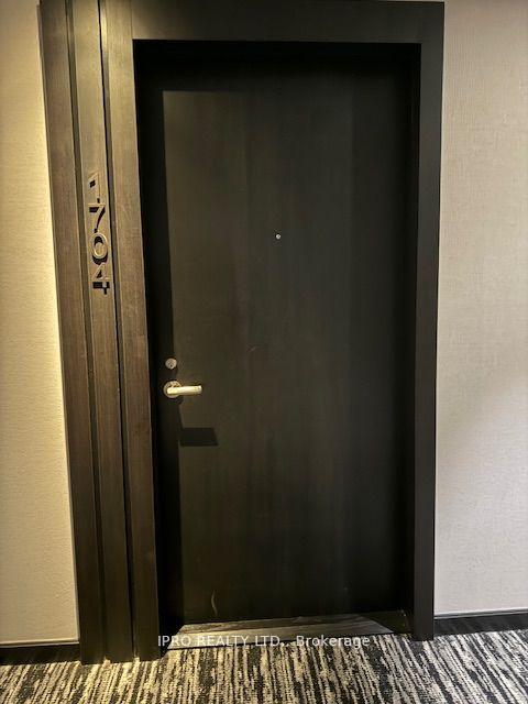 Front of Unit 1704, 501 Yonge Street