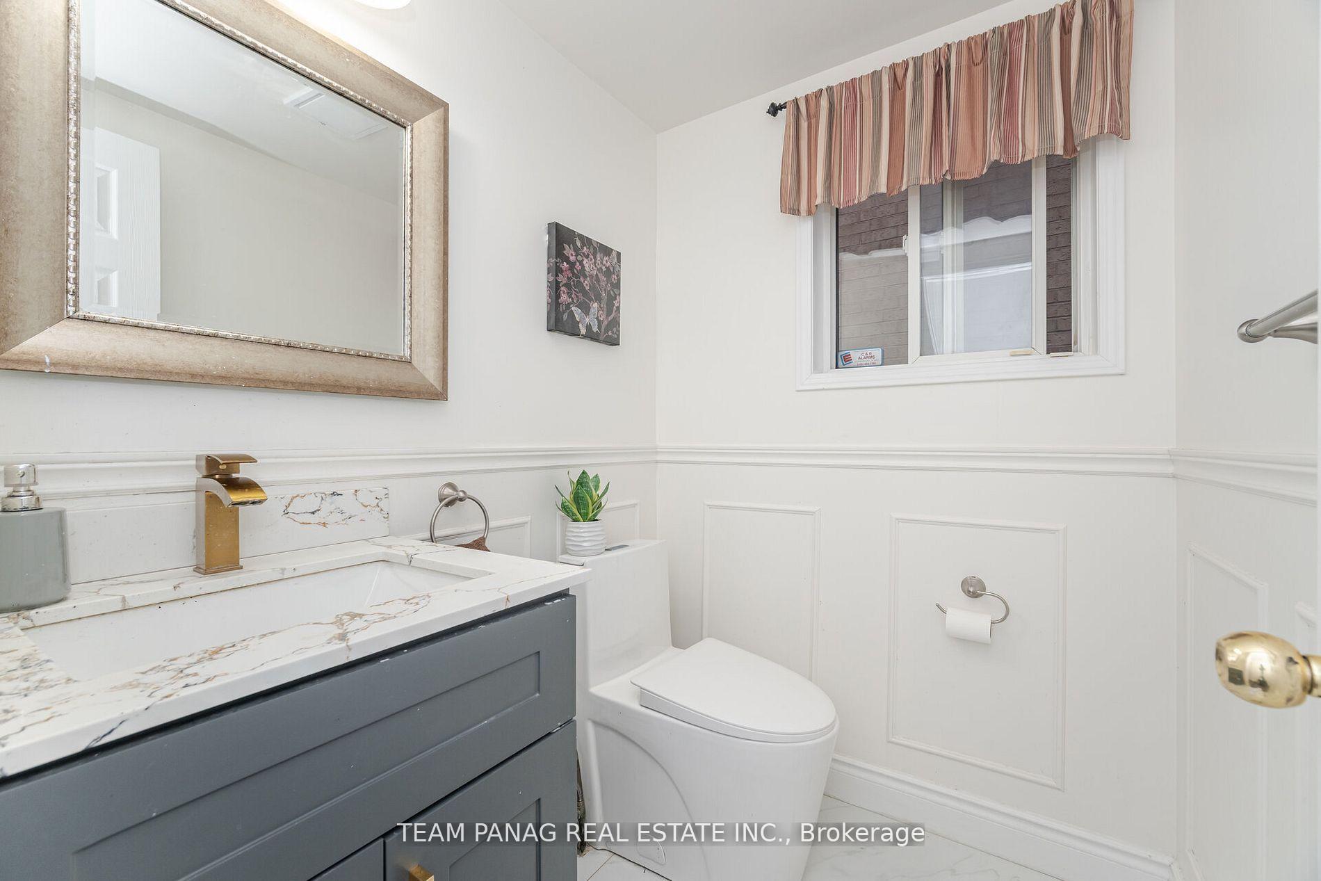Photo 10 of 84 Porchlight Road, Brampton, Fletcher's Creek Village — HOMEH