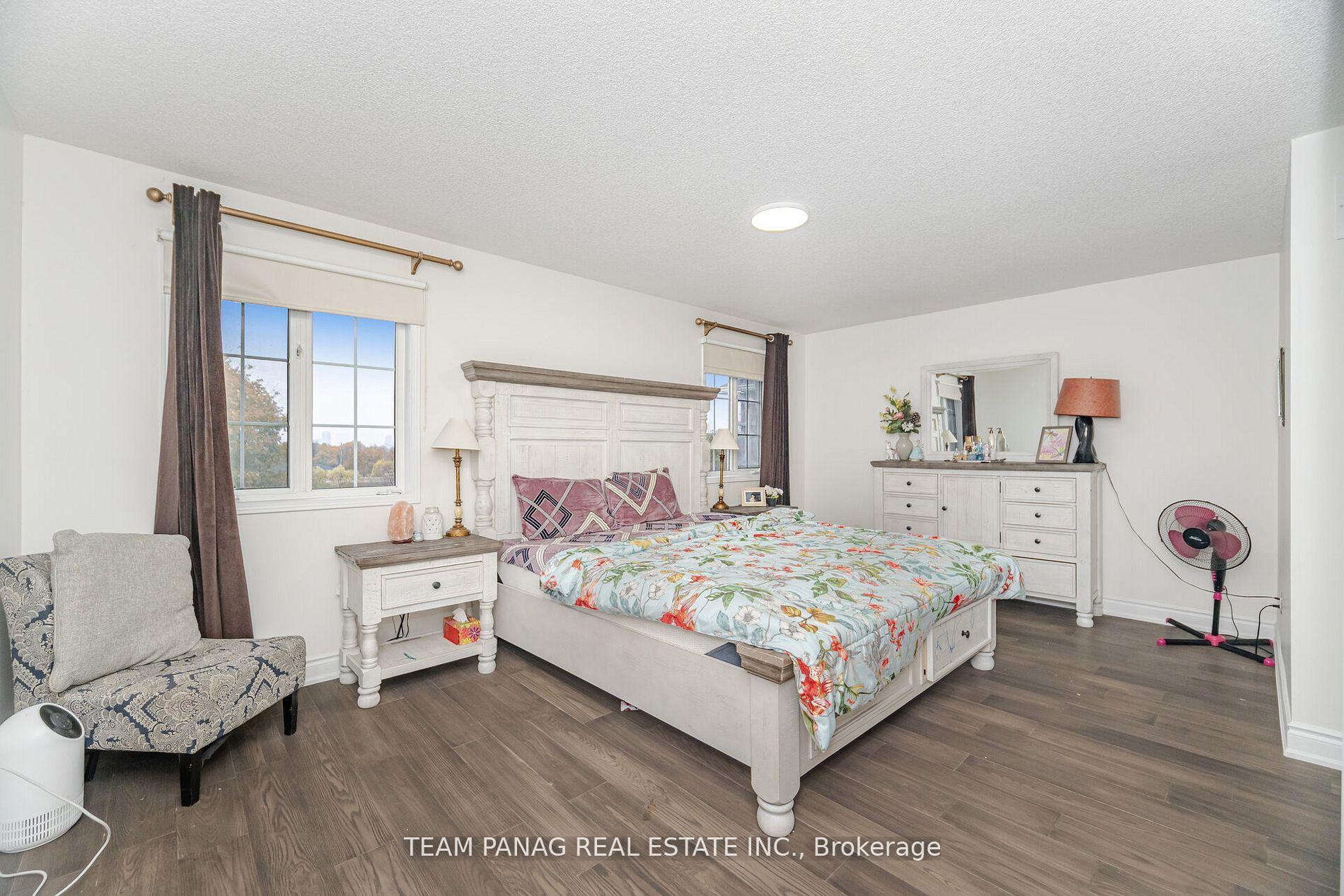 Photo 20 of 84 Porchlight Road, Brampton, Fletcher's Creek Village — HOMEH