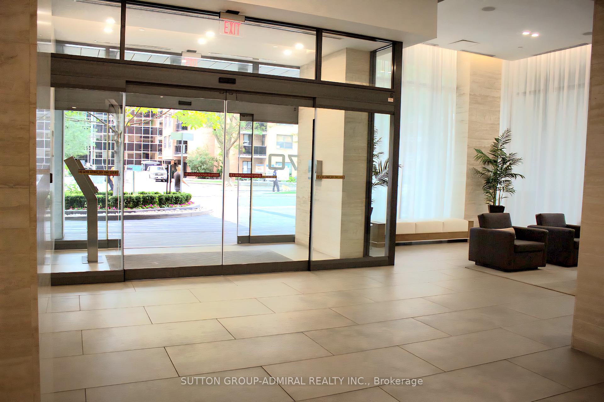 Photo 13 of Unit 512, 70 Roehampton Avenue, Toronto, Mount Pleasant West — HOMEH