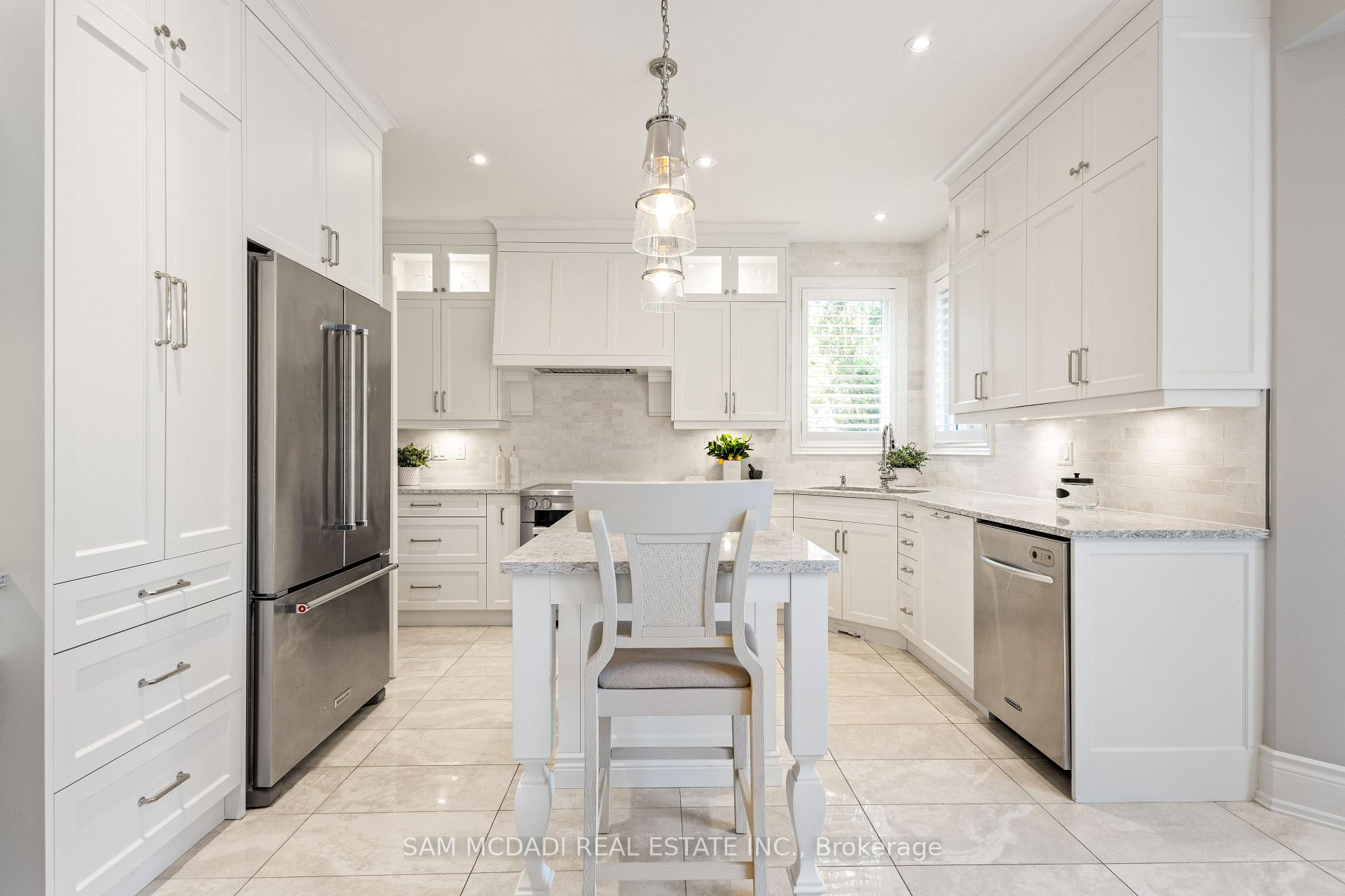 Photo 3 of 4173 Kane Crescent, Burlington, Rose — HOMEH