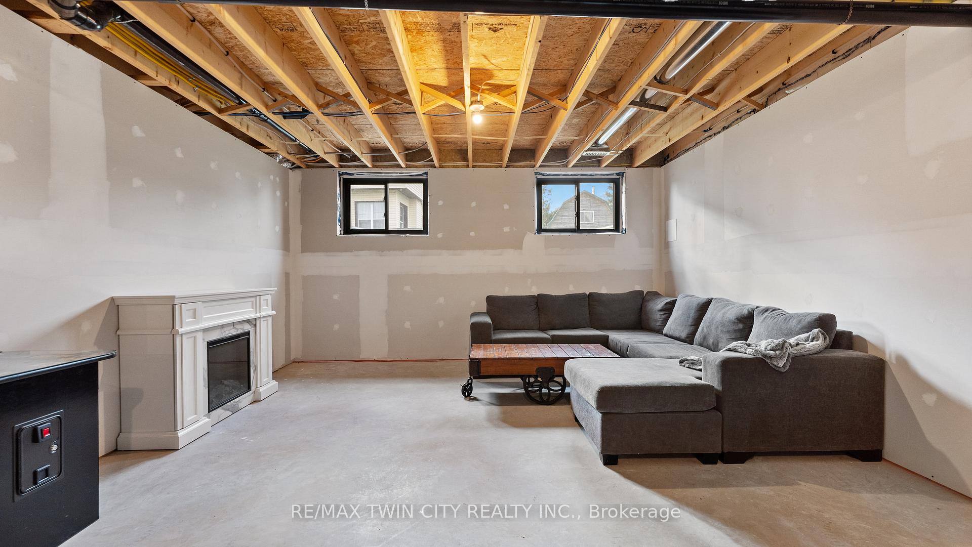 Photo 24 of 367 Maple Avenue S, Brant, Burford — HOMEH