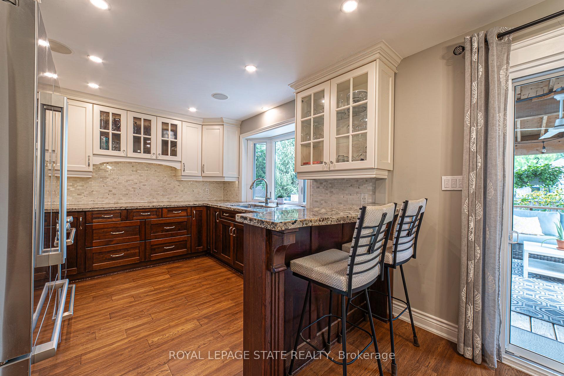 Photo 17 of 38 Kenmore Road, Hamilton, Westdale — HOMEH