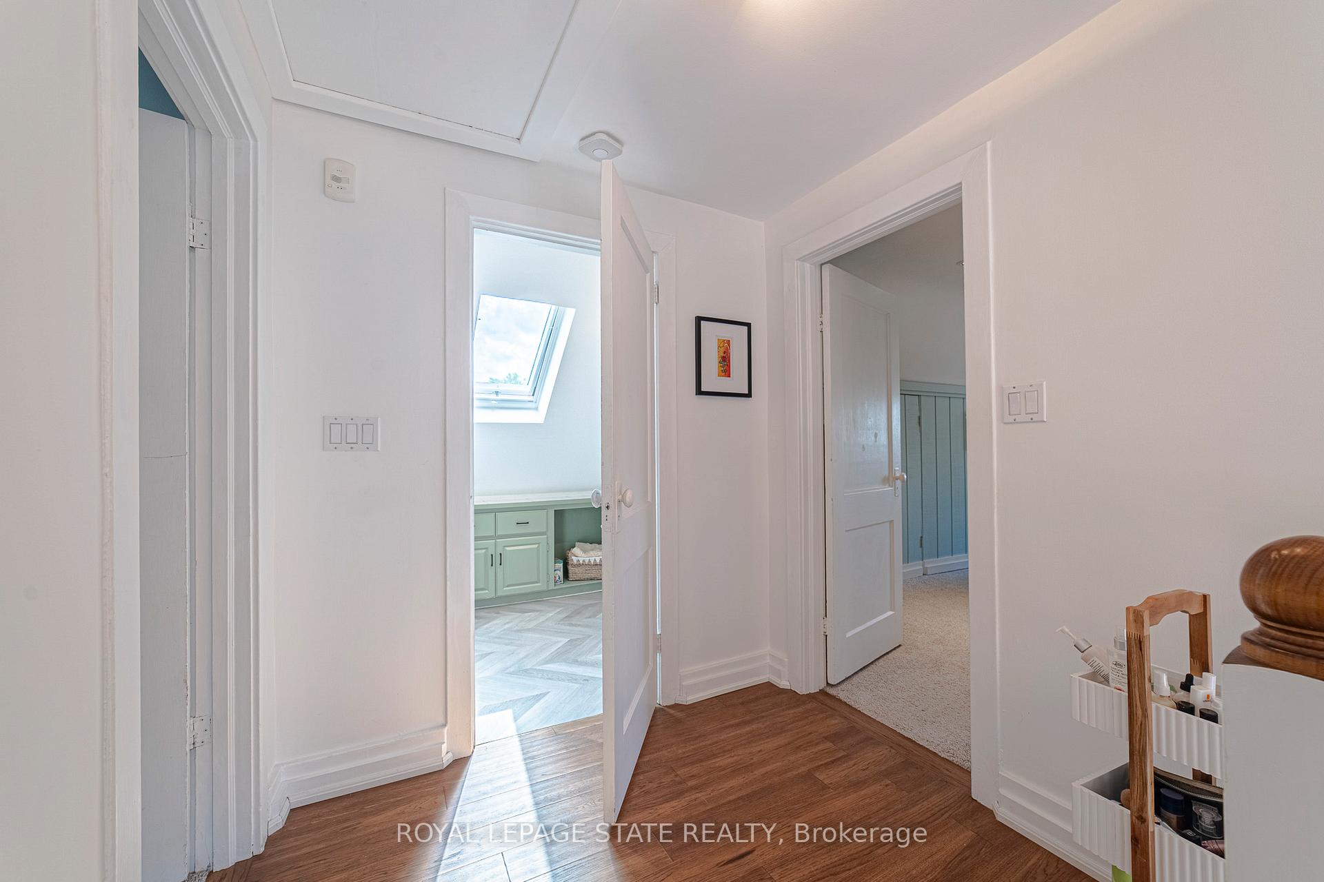 Photo 19 of 38 Kenmore Road, Hamilton, Westdale — HOMEH