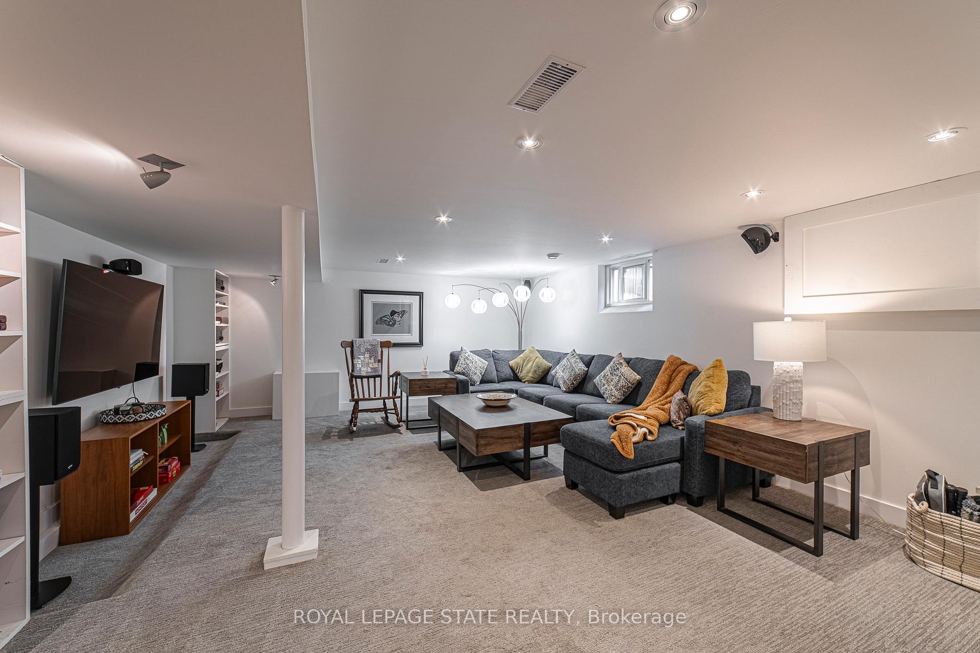 Photo 31 of 38 Kenmore Road, Hamilton, Westdale — HOMEH
