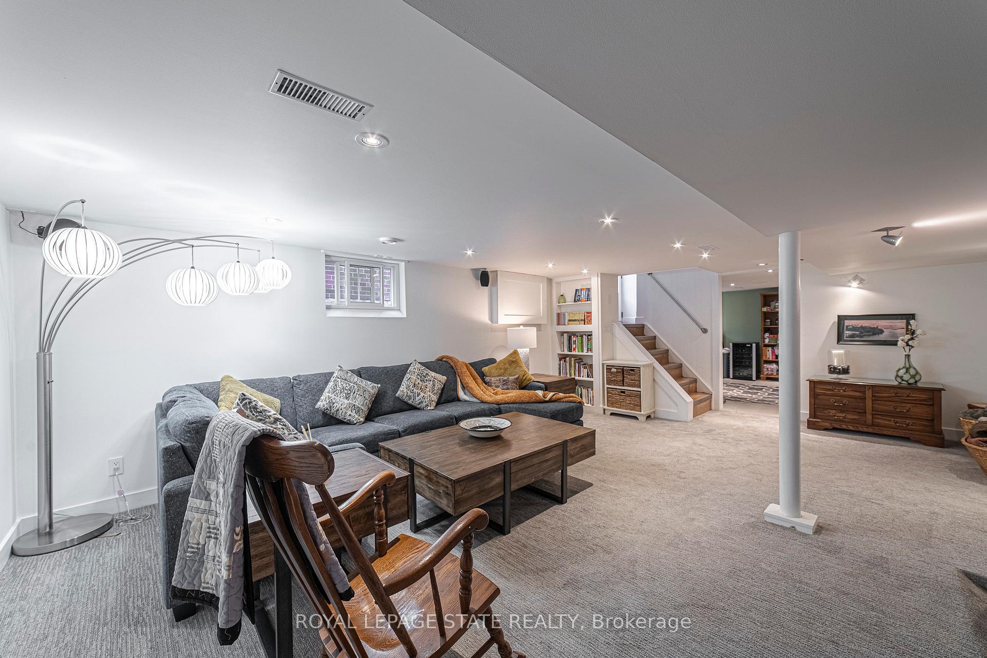 Photo 34 of 38 Kenmore Road, Hamilton, Westdale — HOMEH