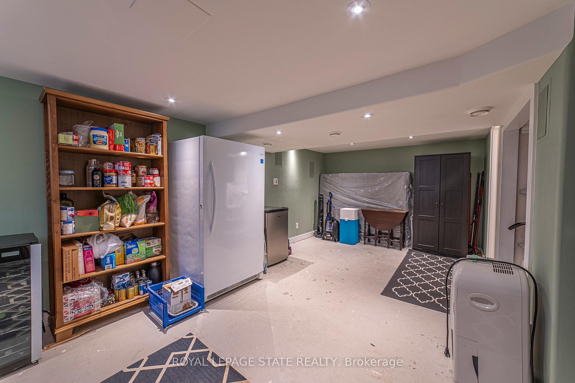 Photo 33 of 38 Kenmore Road, Hamilton, Westdale — HOMEH