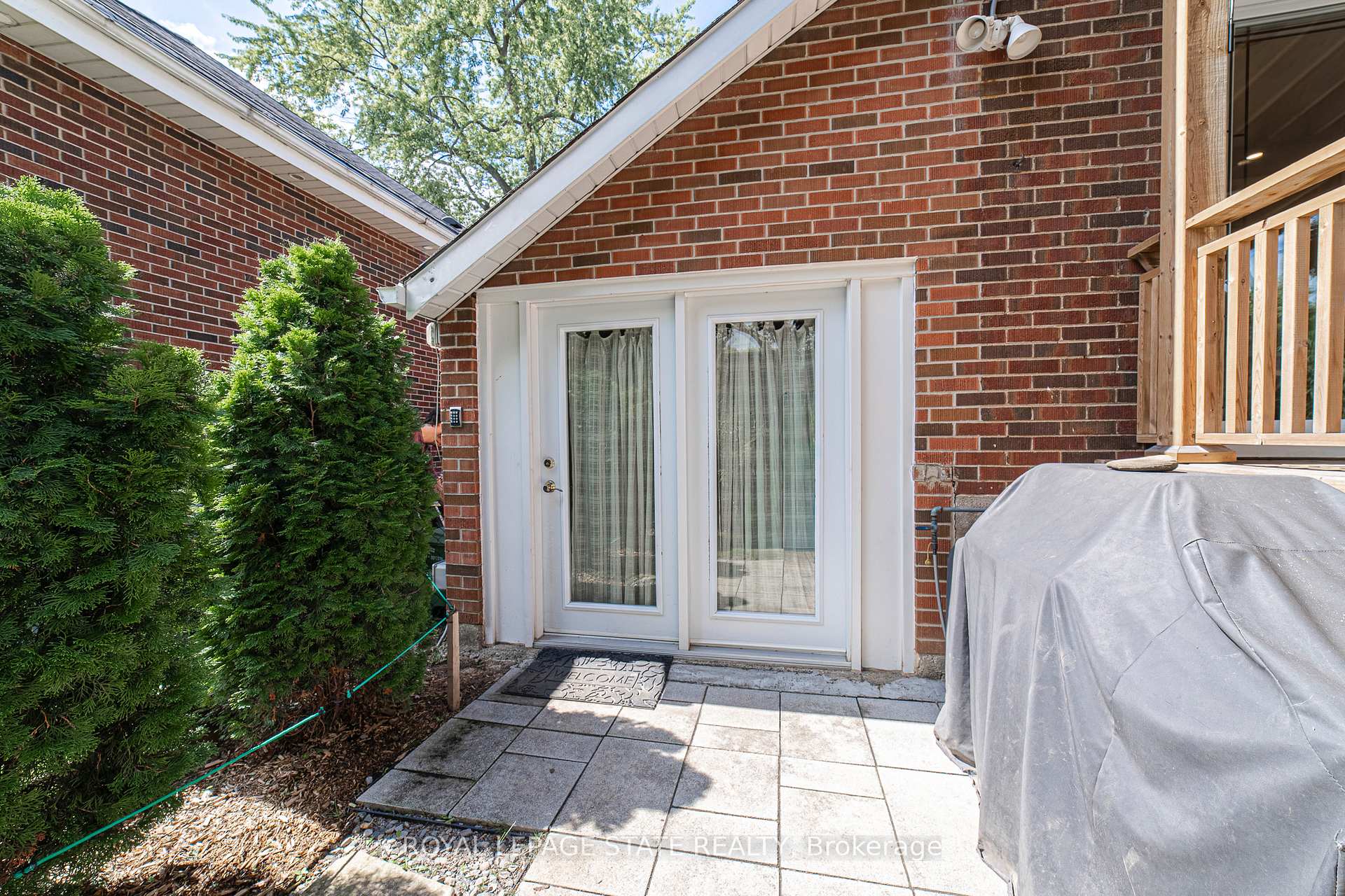 Photo 42 of 38 Kenmore Road, Hamilton, Westdale — HOMEH