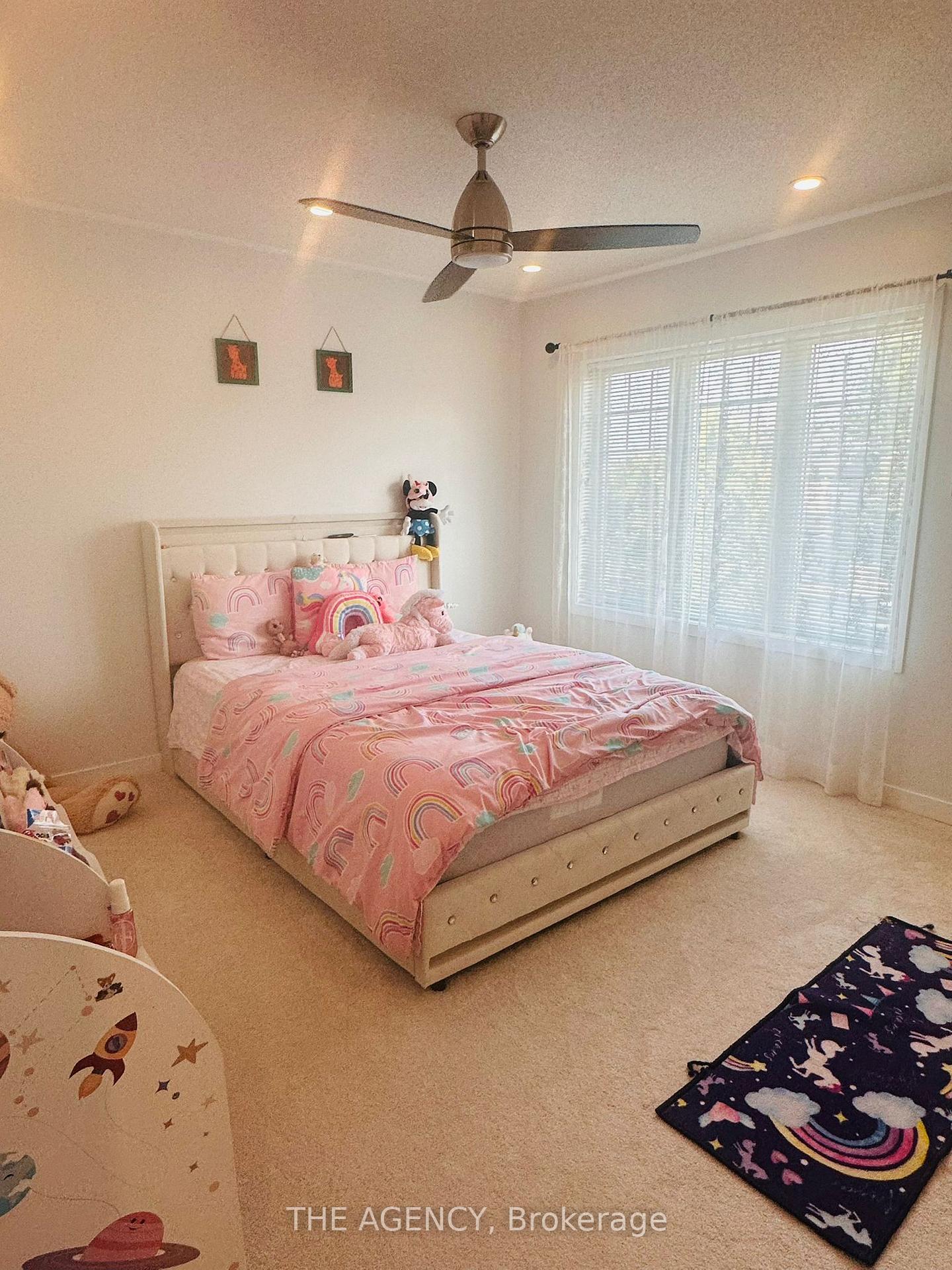 Photo 7 of 12 Robert Attersley Drive E, Whitby, Taunton North — HOMEH