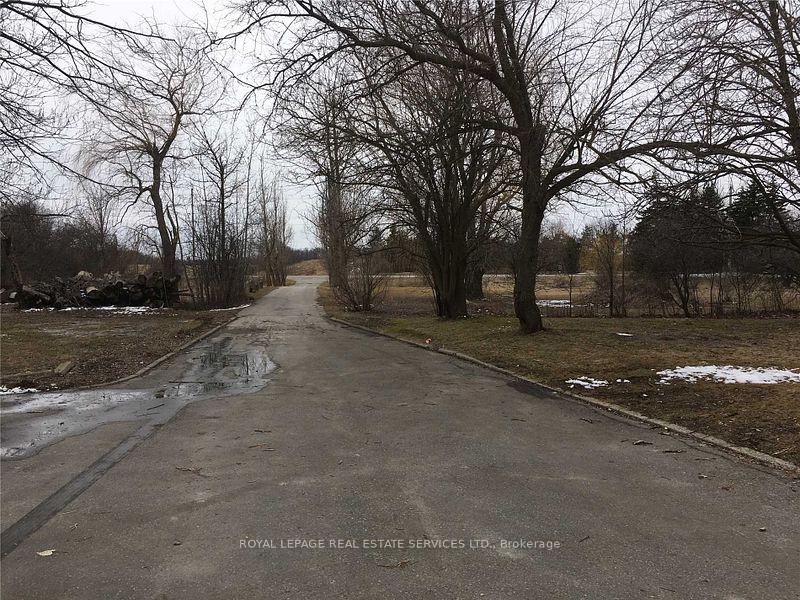 Photo 2 of 10617 Trafalgar Road, Halton Hills, Rural Halton Hills — HOMEH