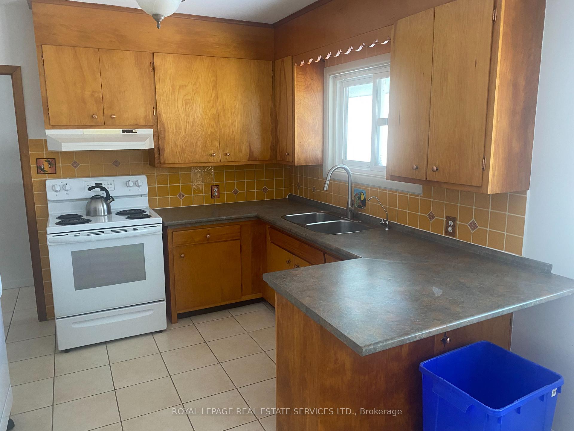 Photo 4 of 10617 Trafalgar Road, Halton Hills, Rural Halton Hills — HOMEH