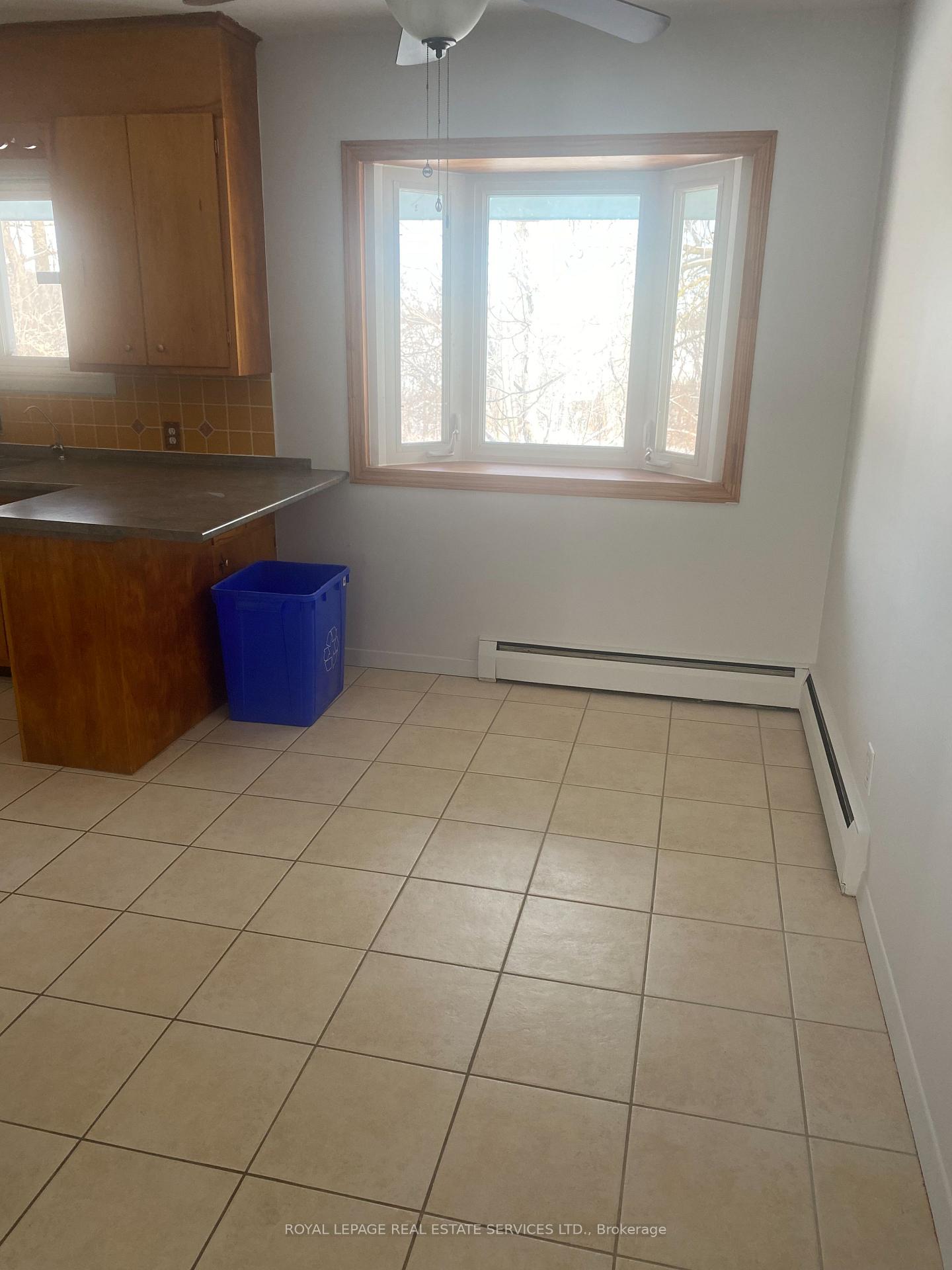 Photo 5 of 10617 Trafalgar Road, Halton Hills, Rural Halton Hills — HOMEH