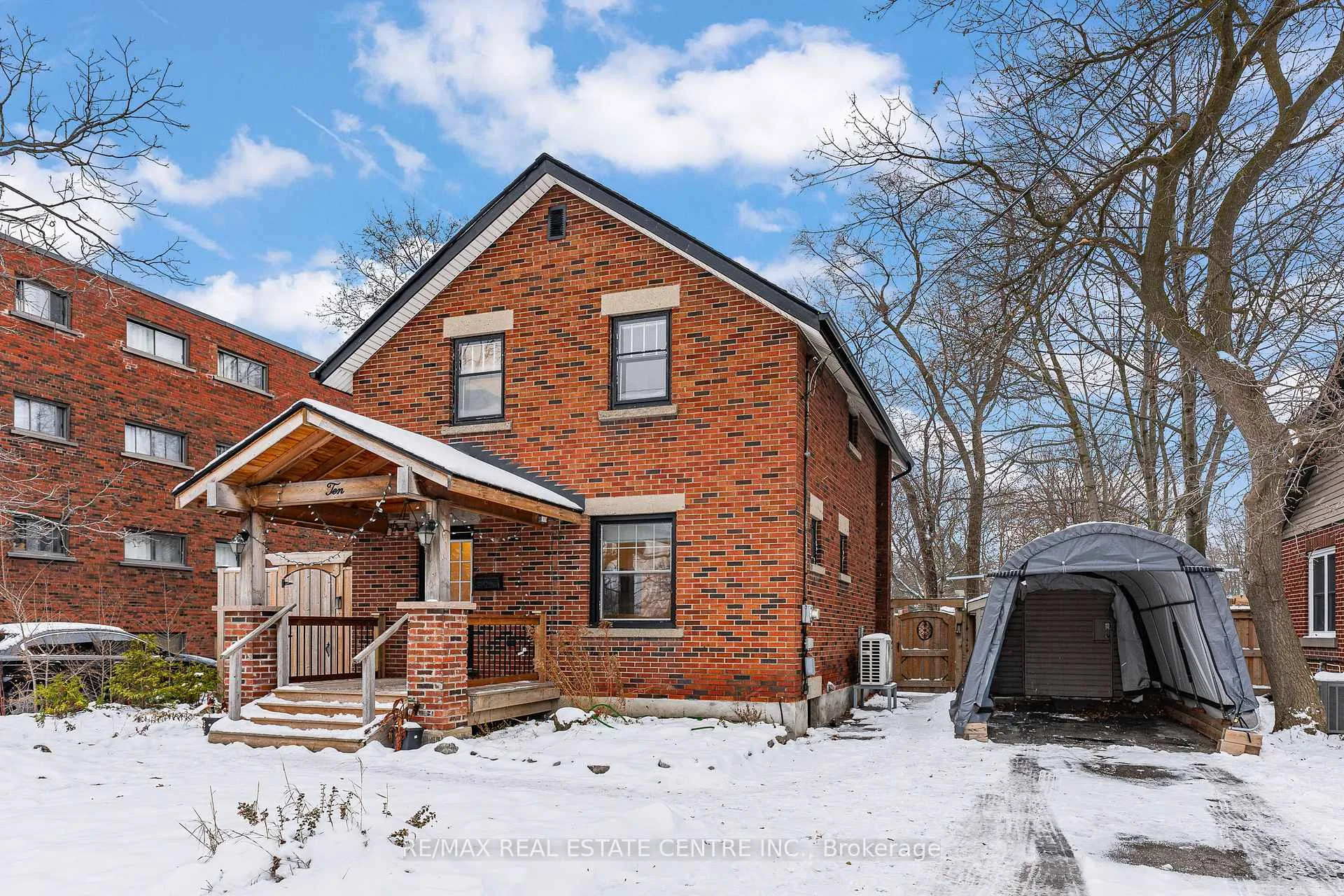 Photo 3 of 10 Speedvale Avenue W, Guelph, Exhibition Park — HOMEH
