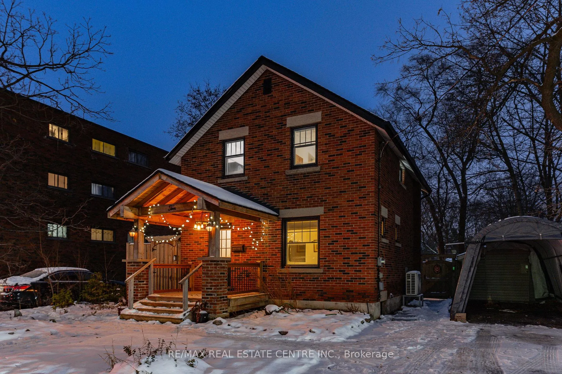 Photo 4 of 10 Speedvale Avenue W, Guelph, Exhibition Park — HOMEH