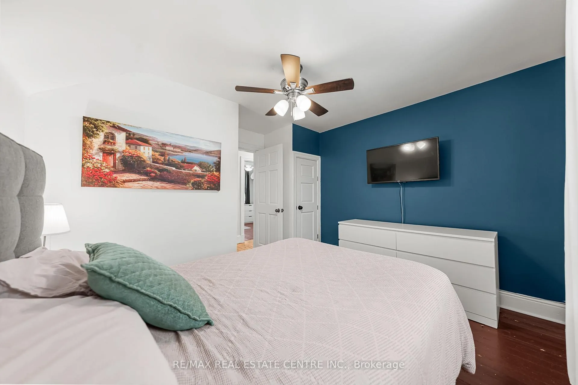 Photo 32 of 10 Speedvale Avenue W, Guelph, Exhibition Park — HOMEH