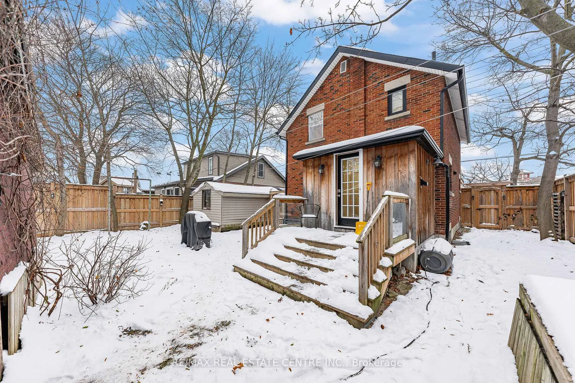 Photo 40 of 10 Speedvale Avenue W, Guelph, Exhibition Park — HOMEH