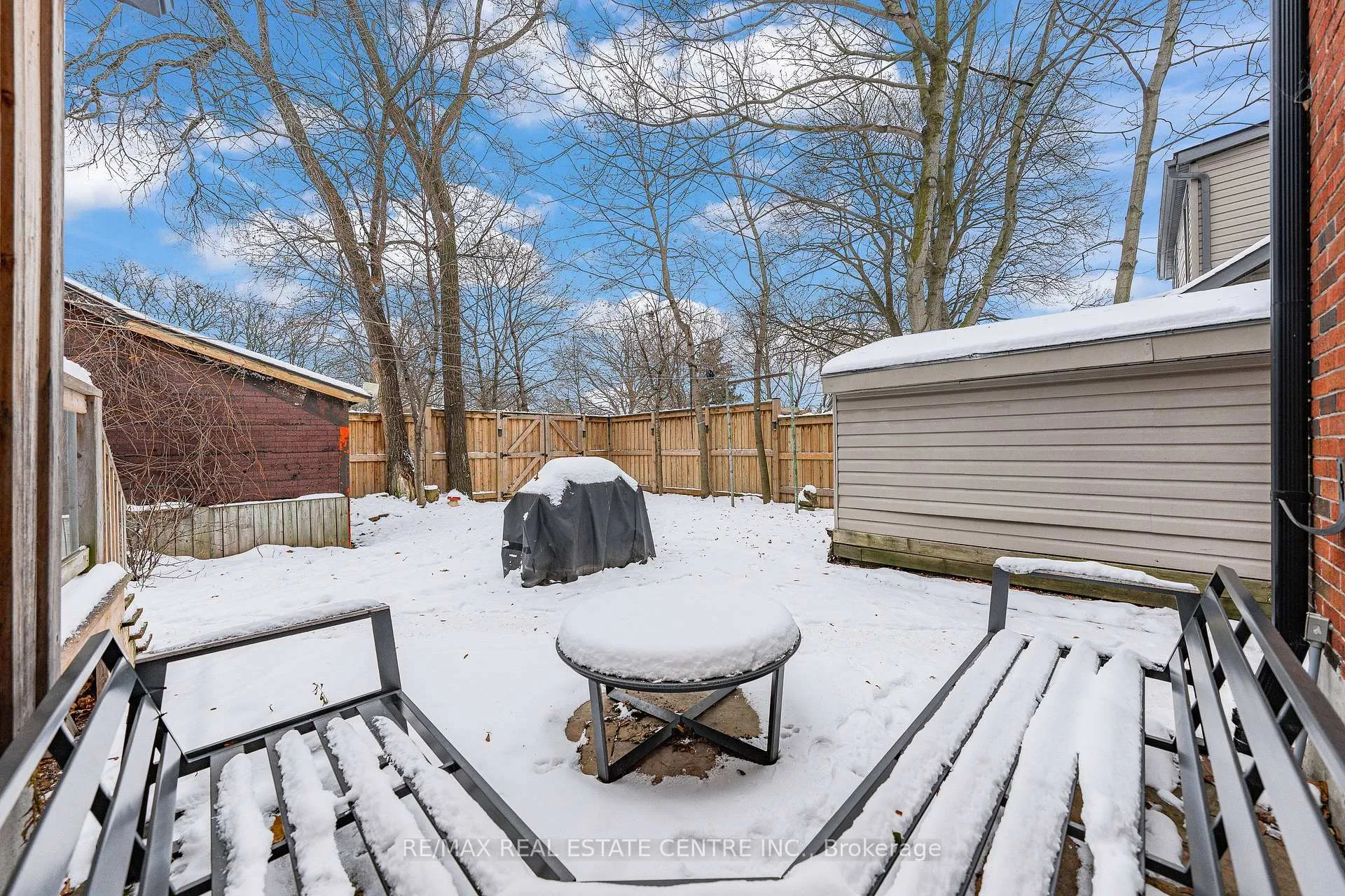 Photo 46 of 10 Speedvale Avenue W, Guelph, Exhibition Park — HOMEH