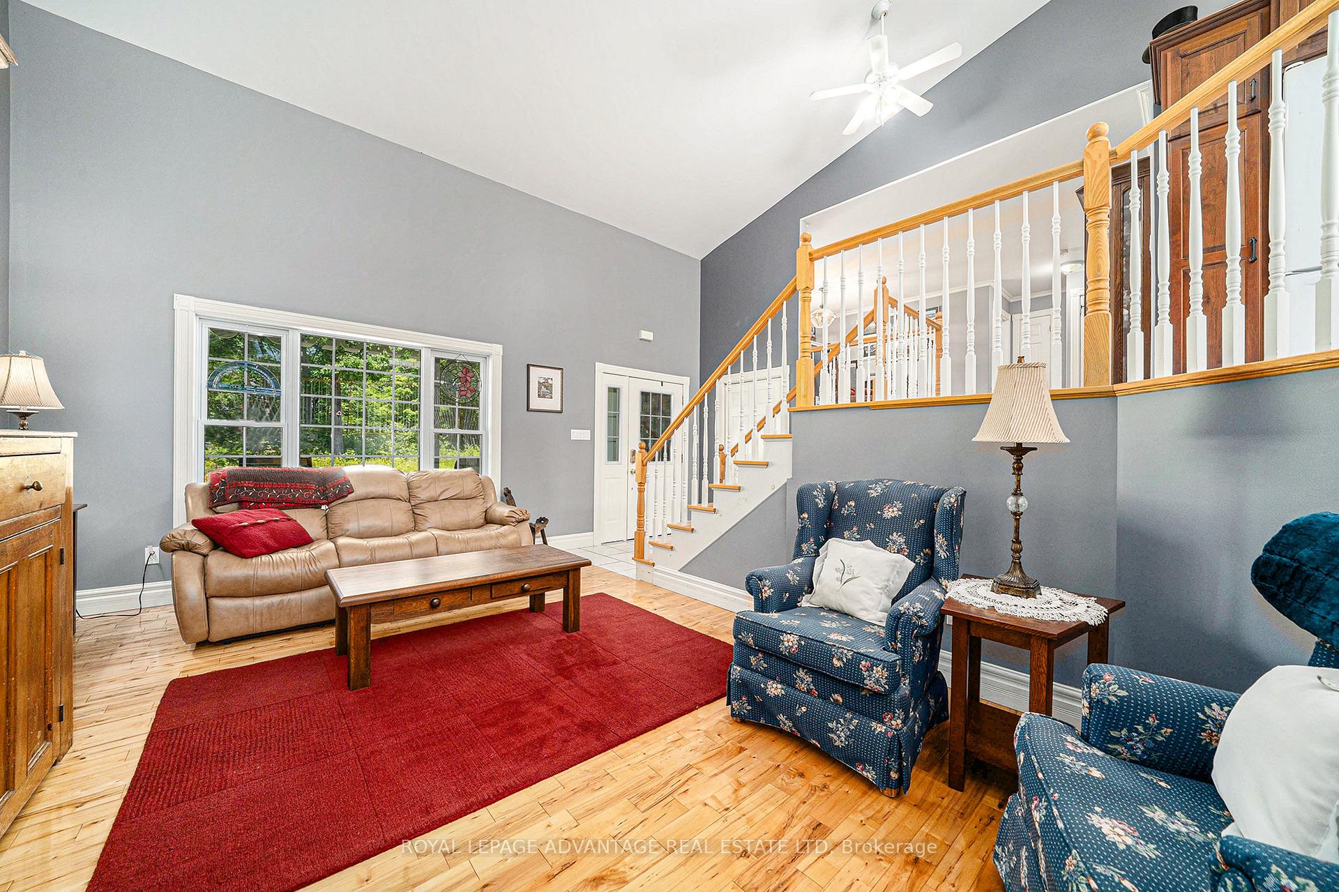 Photo 4 of 1037 Blue Heron Ridge, Frontenac, Frontenac Centre — HOMEH
