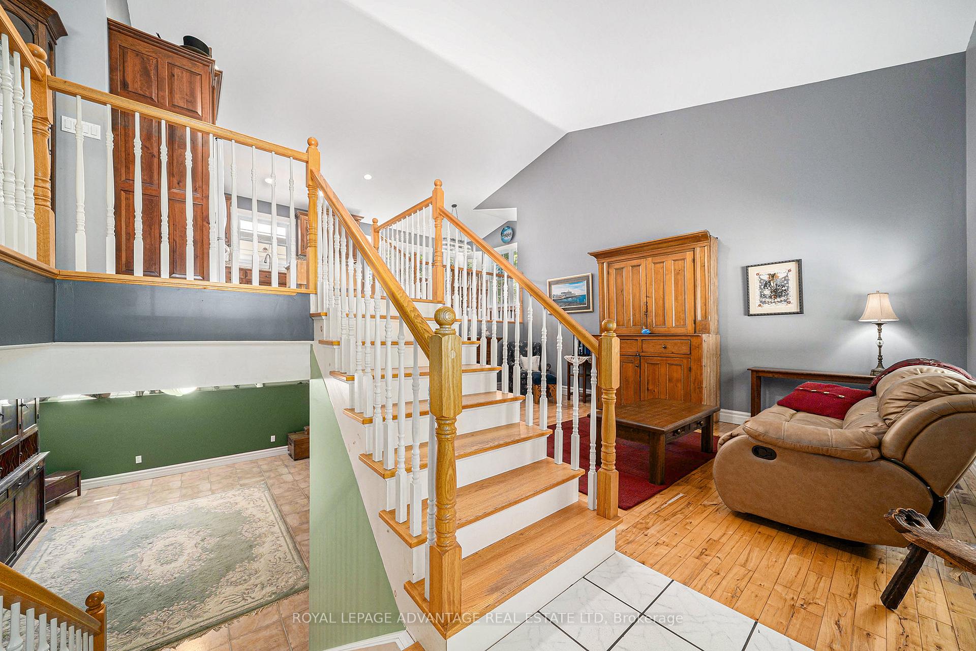 Photo 5 of 1037 Blue Heron Ridge, Frontenac, Frontenac Centre — HOMEH