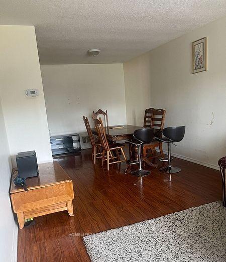 Photo 5 of Unit Main, 141 Morton Way, Brampton, Fletcher's West — HOMEH