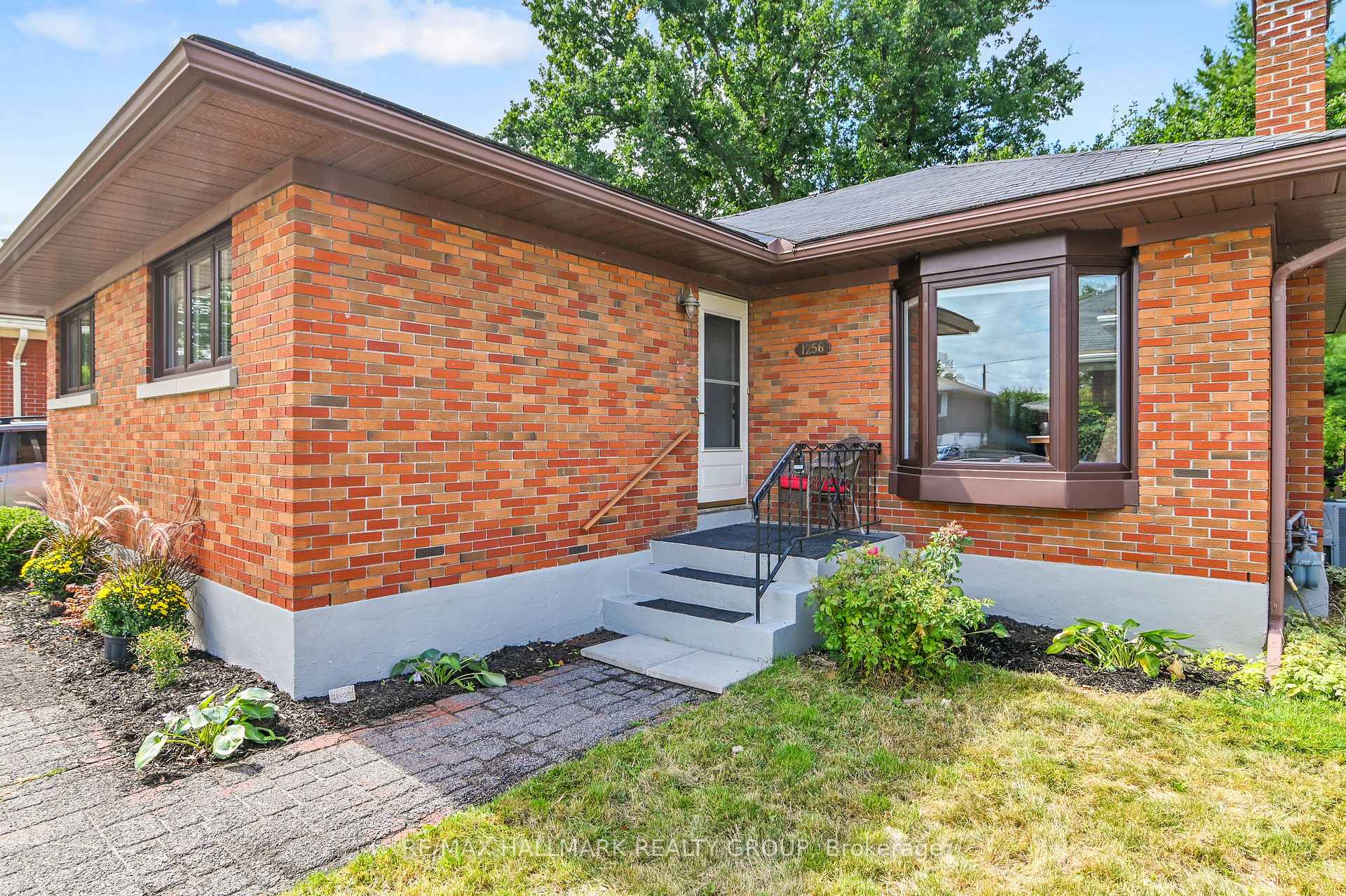 Photo 4 of 1256 Field Street, Ottawa, Bel Air Park — HOMEH