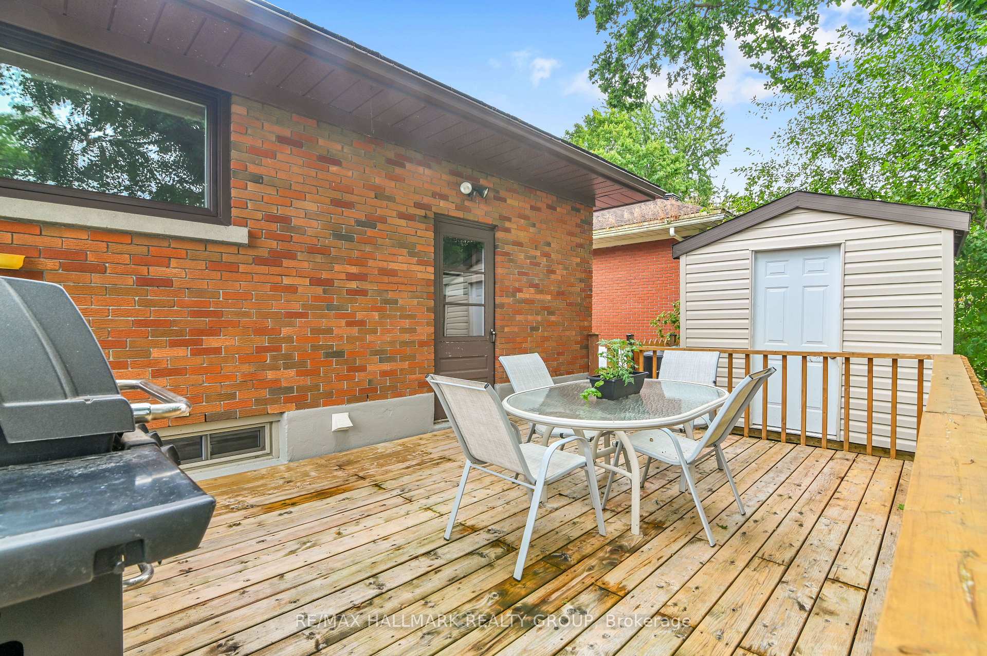 Photo 21 of 1256 Field Street, Ottawa, Bel Air Park — HOMEH
