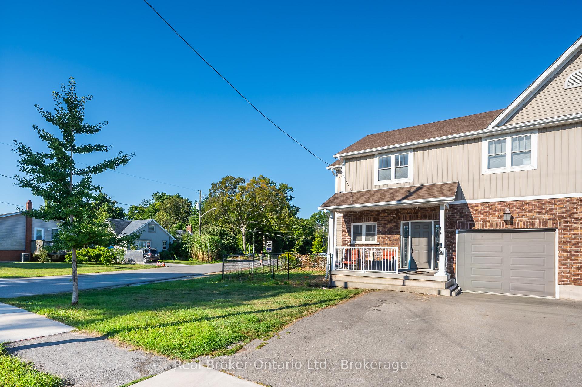 Photo 3 of 103 Arthur Street, St. Catharines, Lakeshore — HOMEH
