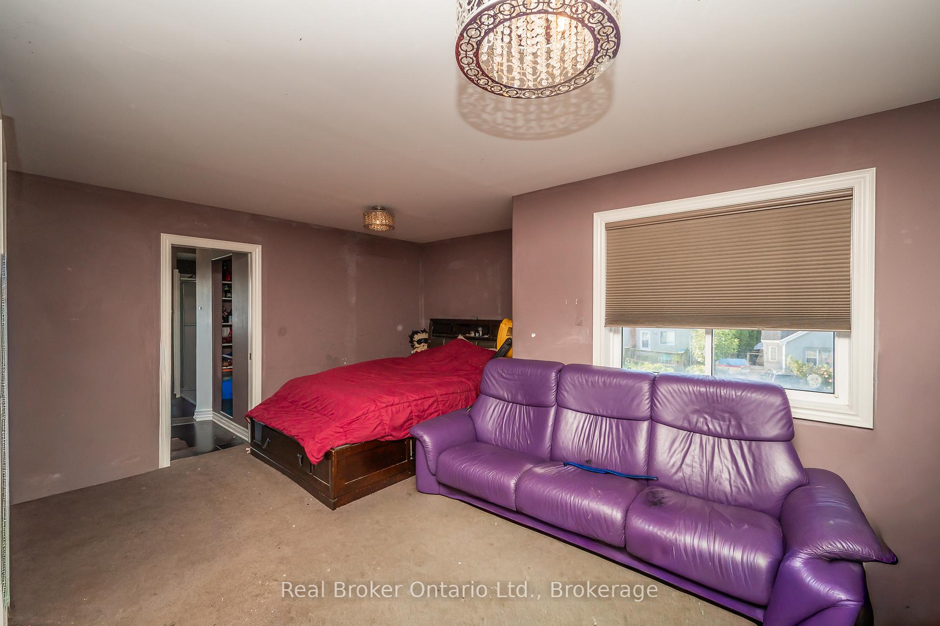Photo 6 of 103 Arthur Street, St. Catharines, Lakeshore — HOMEH