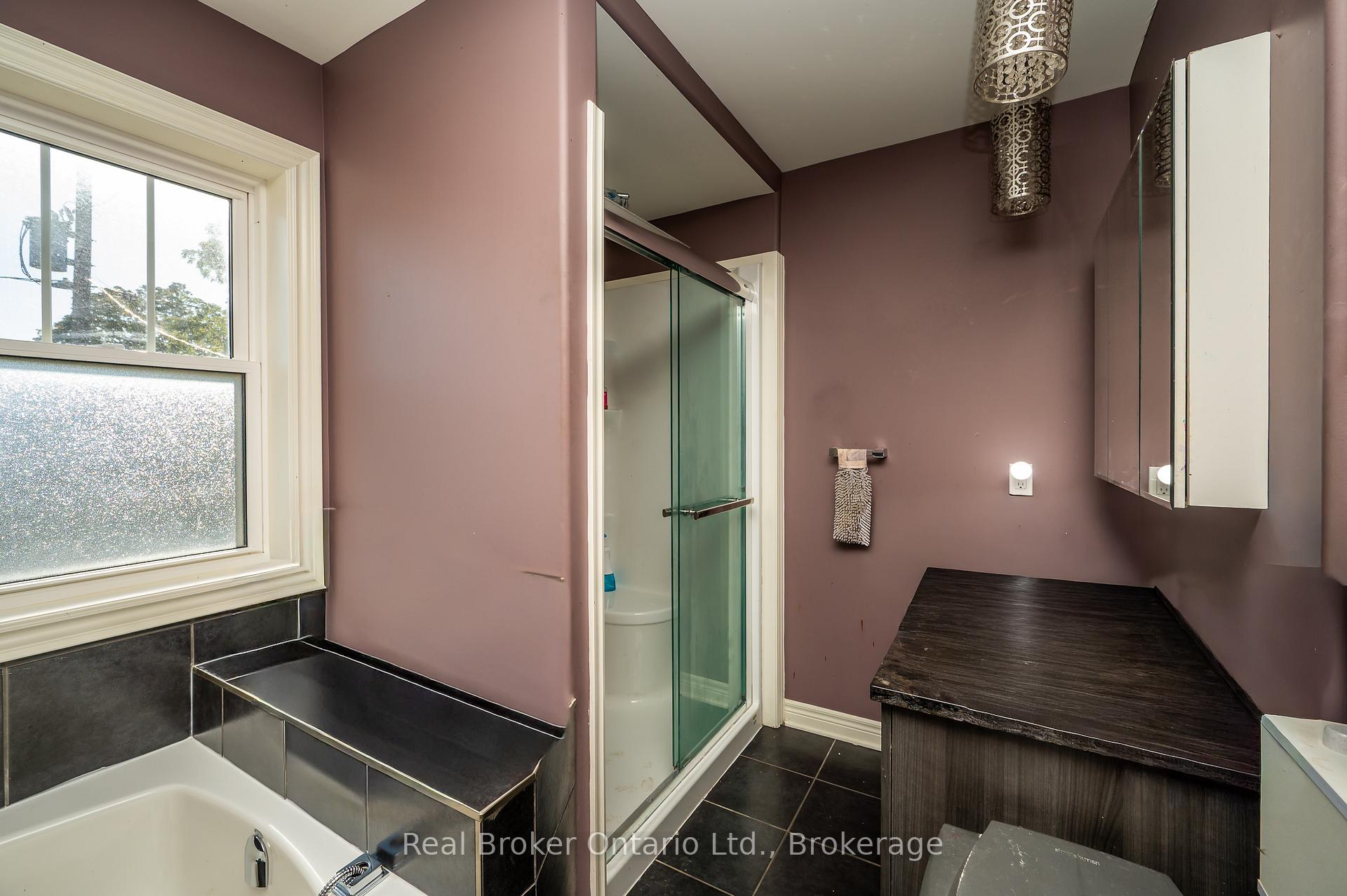 Photo 16 of 103 Arthur Street, St. Catharines, Lakeshore — HOMEH