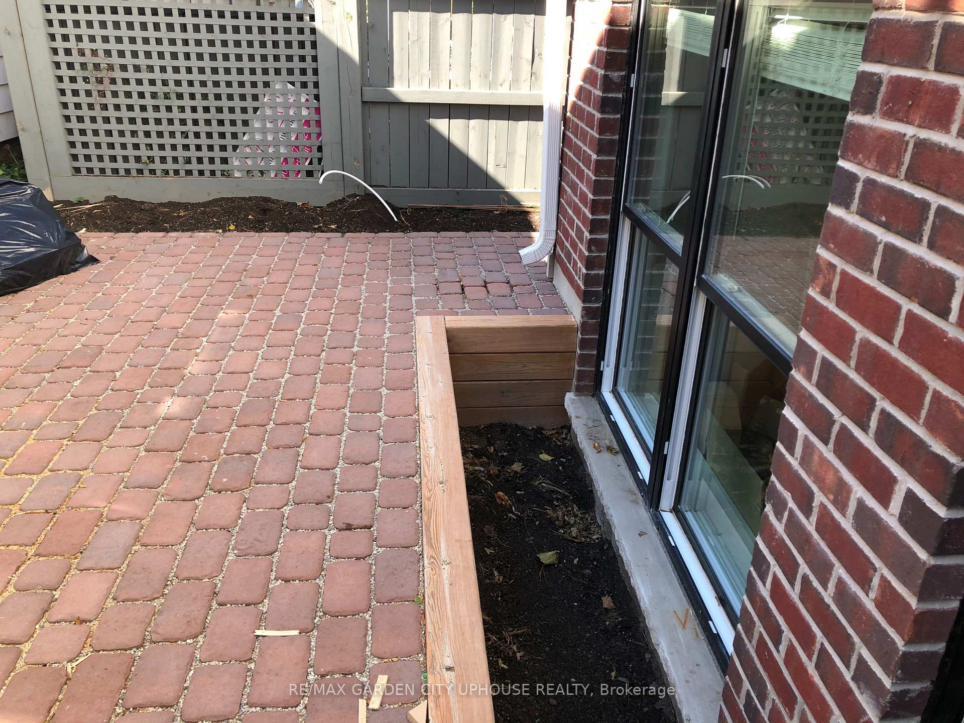 Photo 5 of 25 Cherry Street, St. Catharines, Downtown — HOMEH