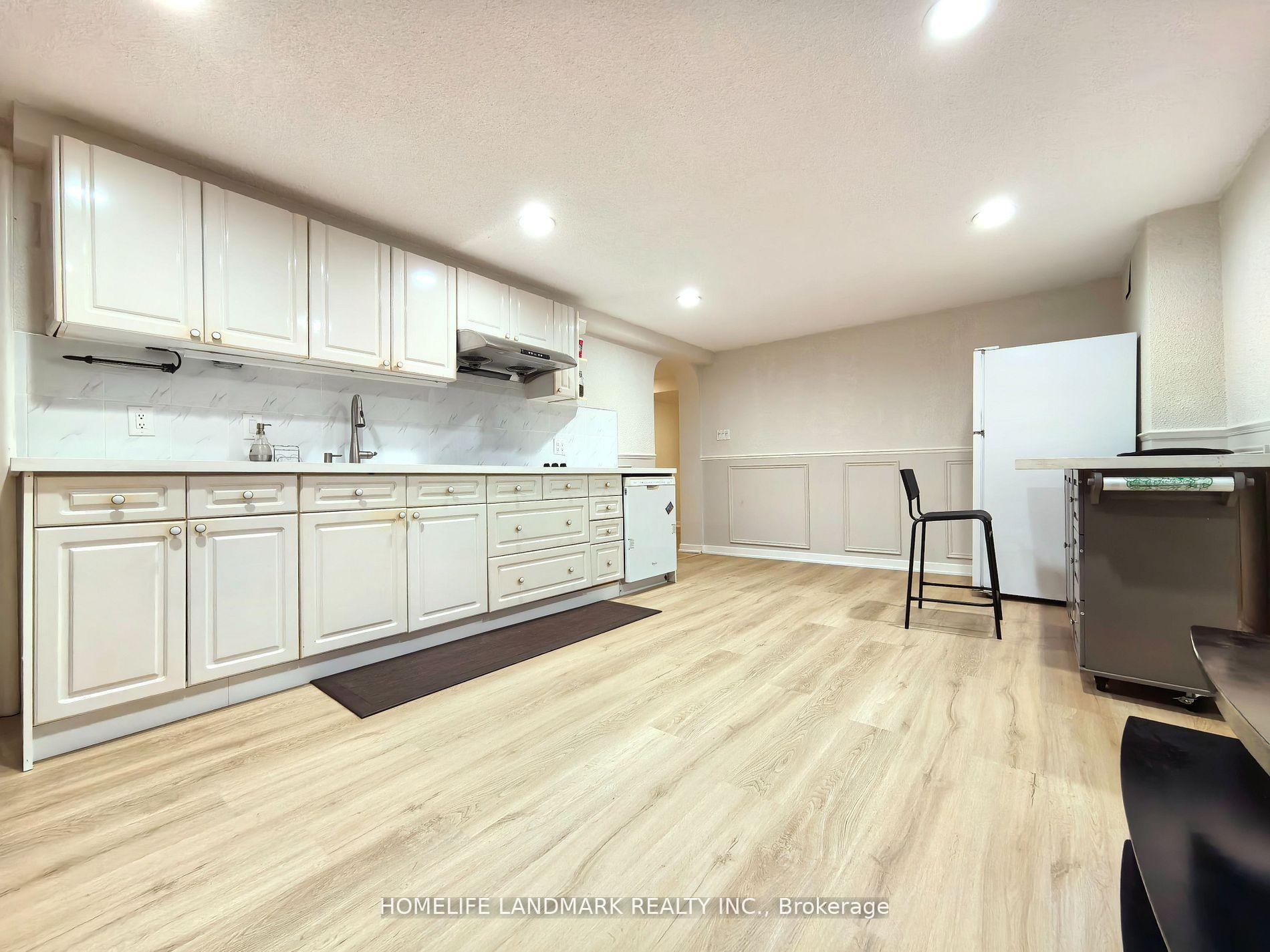 Photo 5 of Unit Bsmt, 31 German Mills Road, Markham, German Mills — HOMEH