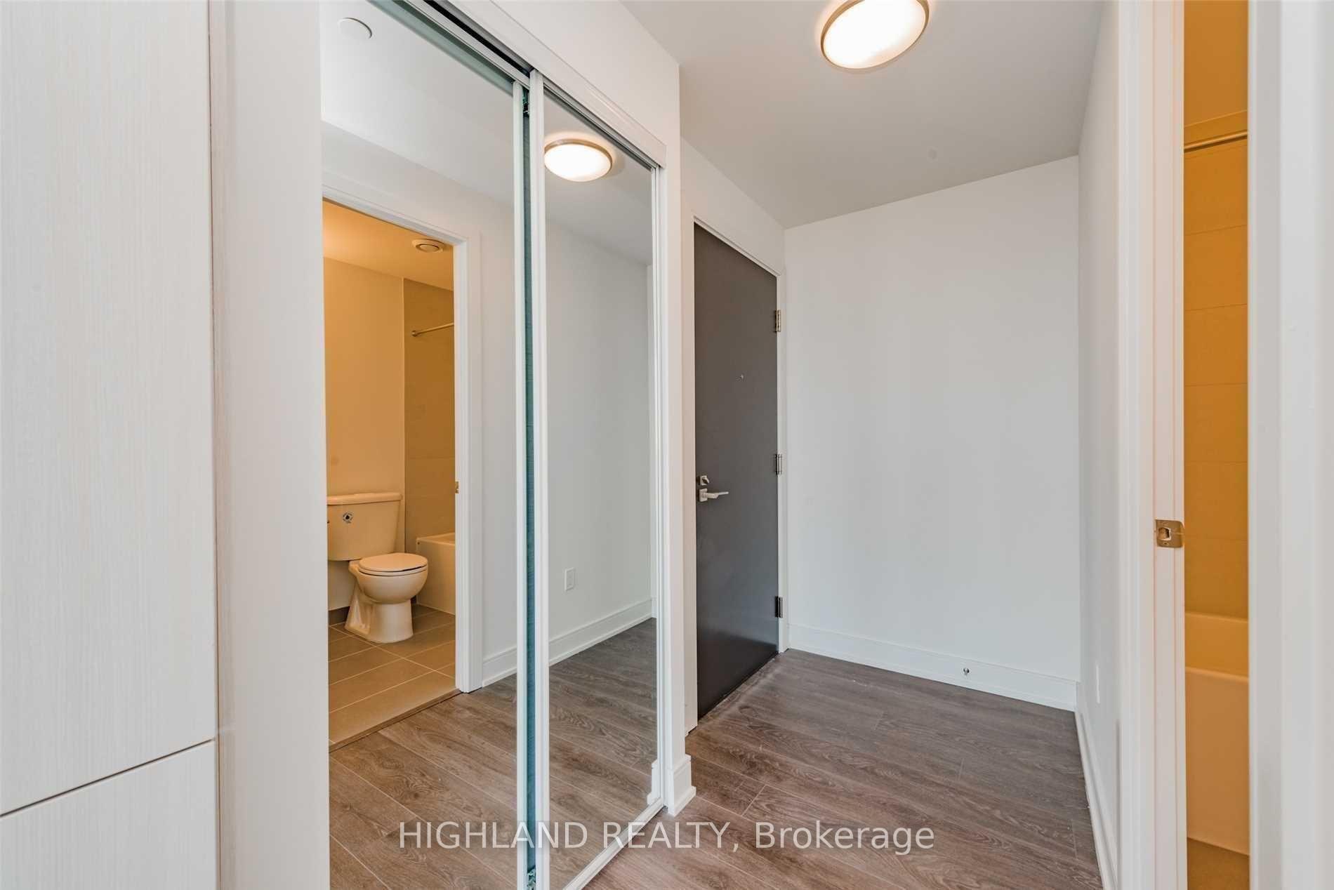 Photo 3 of Unit 2905, 89 Mcgill Street, Toronto, Church-Yonge Corridor — HOMEH