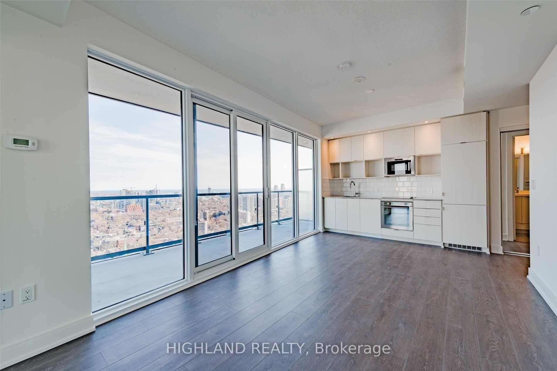Photo 4 of Unit 2905, 89 Mcgill Street, Toronto, Church-Yonge Corridor — HOMEH