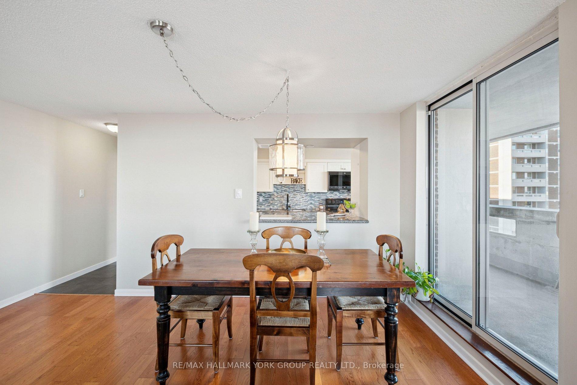 Photo 17 of Unit 810, 50 Inverlochy Boulevard, Markham, Royal Orchard — HOMEH