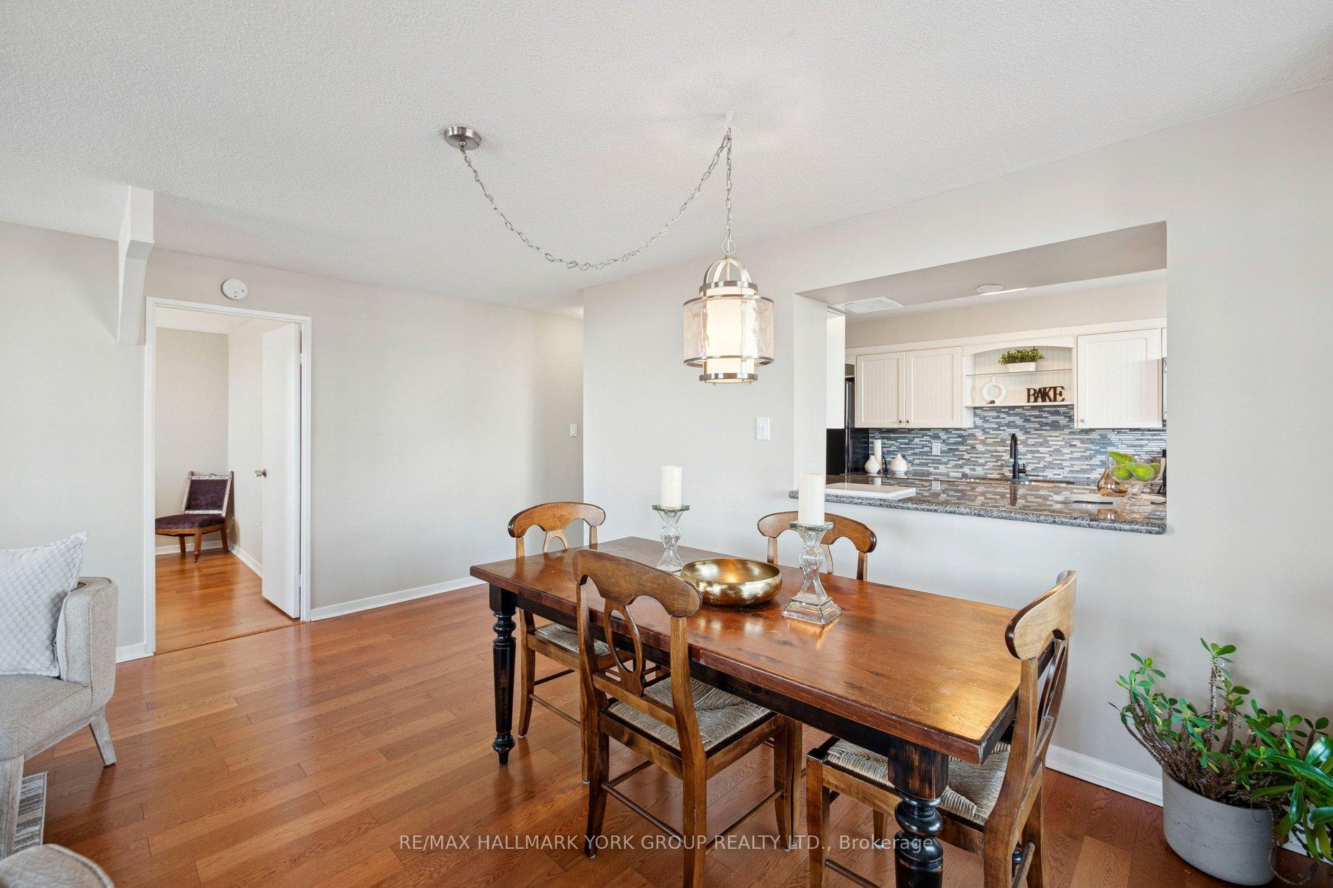 Photo 28 of Unit 810, 50 Inverlochy Boulevard, Markham, Royal Orchard — HOMEH