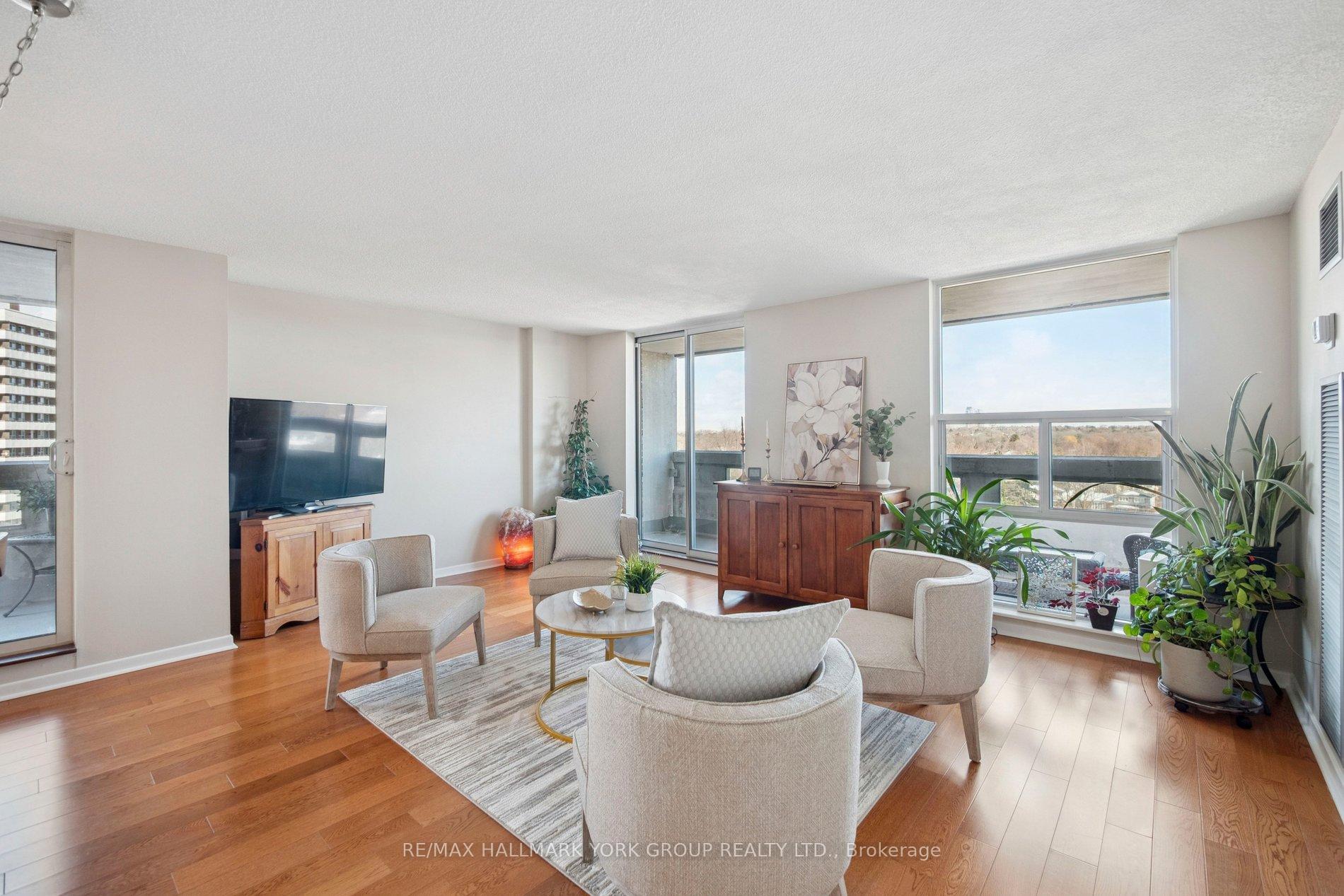 Photo 33 of Unit 810, 50 Inverlochy Boulevard, Markham, Royal Orchard — HOMEH
