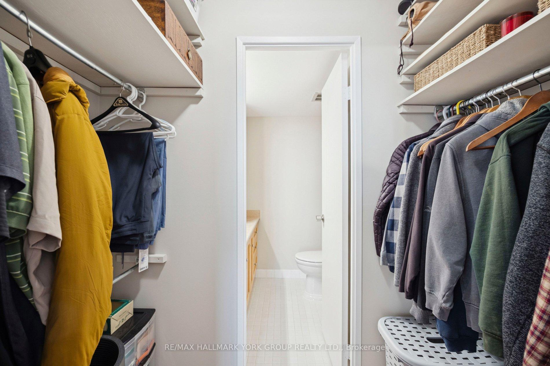 Photo 12 of Unit 810, 50 Inverlochy Boulevard, Markham, Royal Orchard — HOMEH